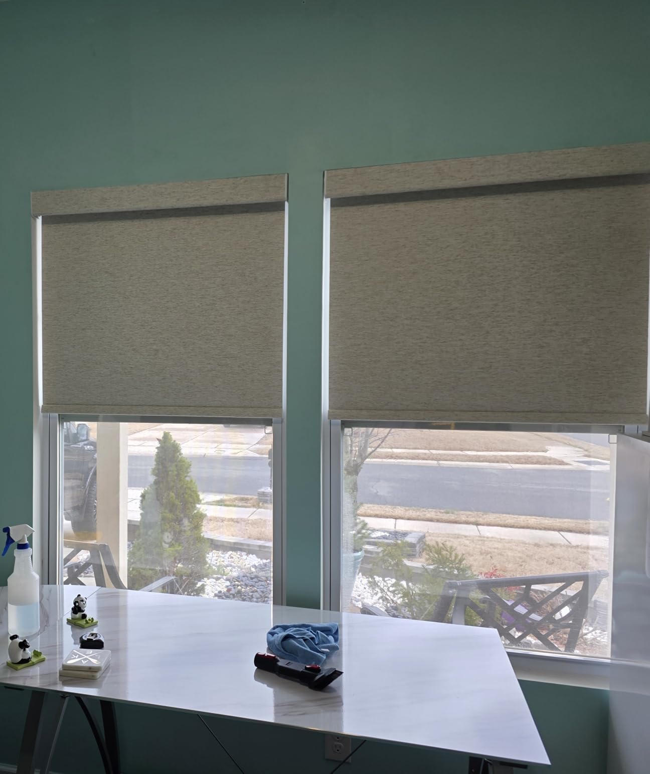 Persilux Blackout Roller Shades for Window Blinds,Cordless,Linen Fabric,Thermal Insulated Fabric UV Protection Shades for Home,Office,Bedroom,Door,Blackout-Cream,34 1/2