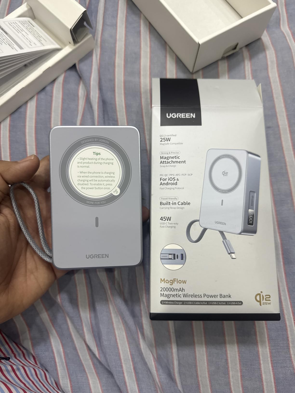 UGREEN MagFlow 20000mAh Magnetic Power Bank for MagSafe with Built-in Cable, High-Capacity Qi2 25W Certified Wireless Charging and 45W PD Fast Charging, Portable Charger for iPhone 17 Pro Max/16/15/14 customer photo 2