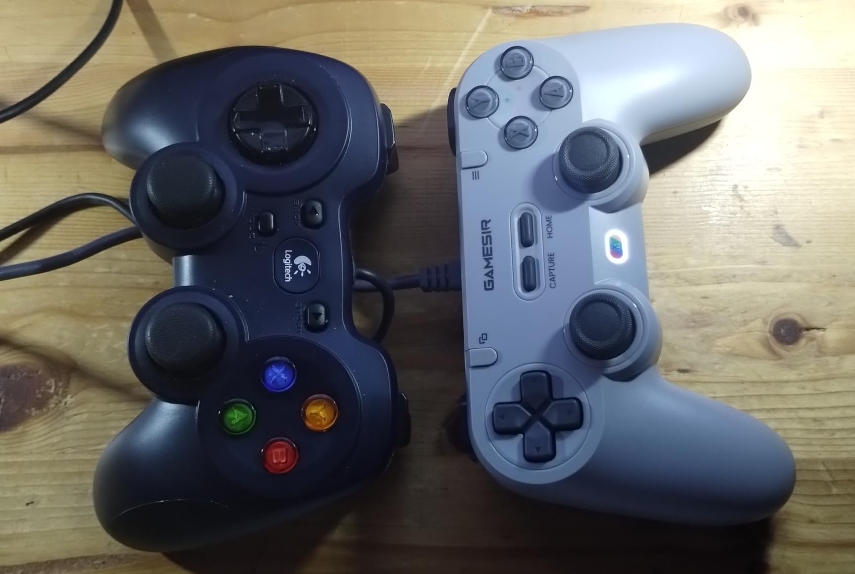 GameSir Tegenaria Lite Wired Game Controller For Switch, Android, iOS, PC, Steam With Retro 90s Design, Hall Effect Sticks, 1000Hz Polling Rate, Dual Rumble Motors, Mappable Back Buttons, Ultra-Low Latency, Ergonomic Design -Retro Gray customer photo 2