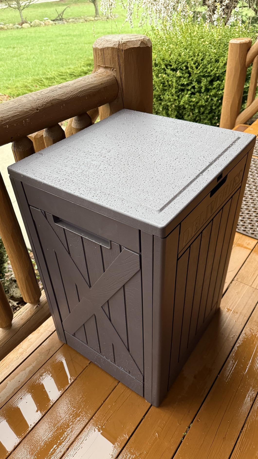 Greesum 52 Gallon Large Outdoor Package Delivery Box for Porch, Lockable Secure Double-Wall Resin Storage Box, Waterproof Deck Box for Package Protection, Black customer photo 1