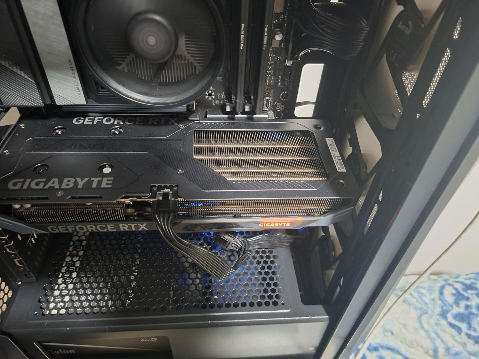 GIGABYTE GeForce RTX 5060 Ti Gaming OC 16G Graphics Card, by NVIDIA, 16GB 128-bit GDDR7, PCIe 5.0, WINDFORCE Cooling System, DisplayPort & HDMI - Video Output Interface customer photo 1