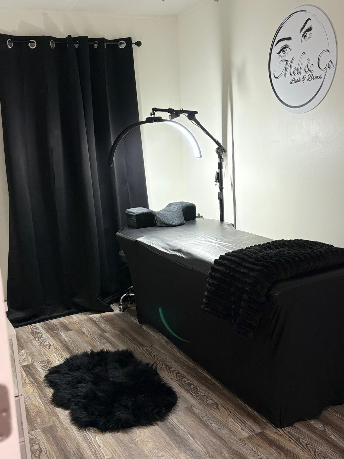 LIONVISON Half Moon Lash Lighting: Foldable Floor LED Lamp for Eyelash - 45W Portable Esthetician Light with Phone Holder for Lash Artist Tech Tattoo Salon customer photo 2