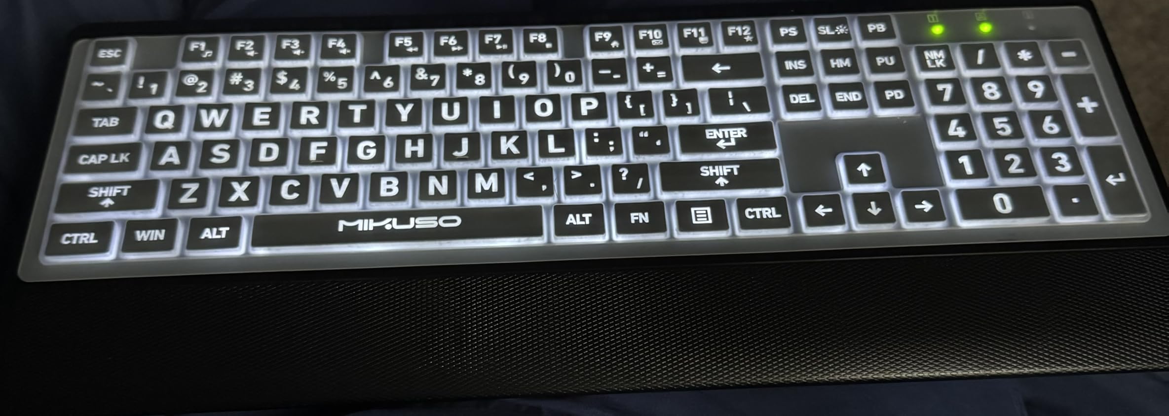 Large Print Keyboard for Seniors,Visually Impaired-High Contrast Black Keys,White Backlit with Cover,Wired USB 104 Full Size-Easy to Read Big Letters for Macular Degeneration Low Vision (No Glare) customer photo 1