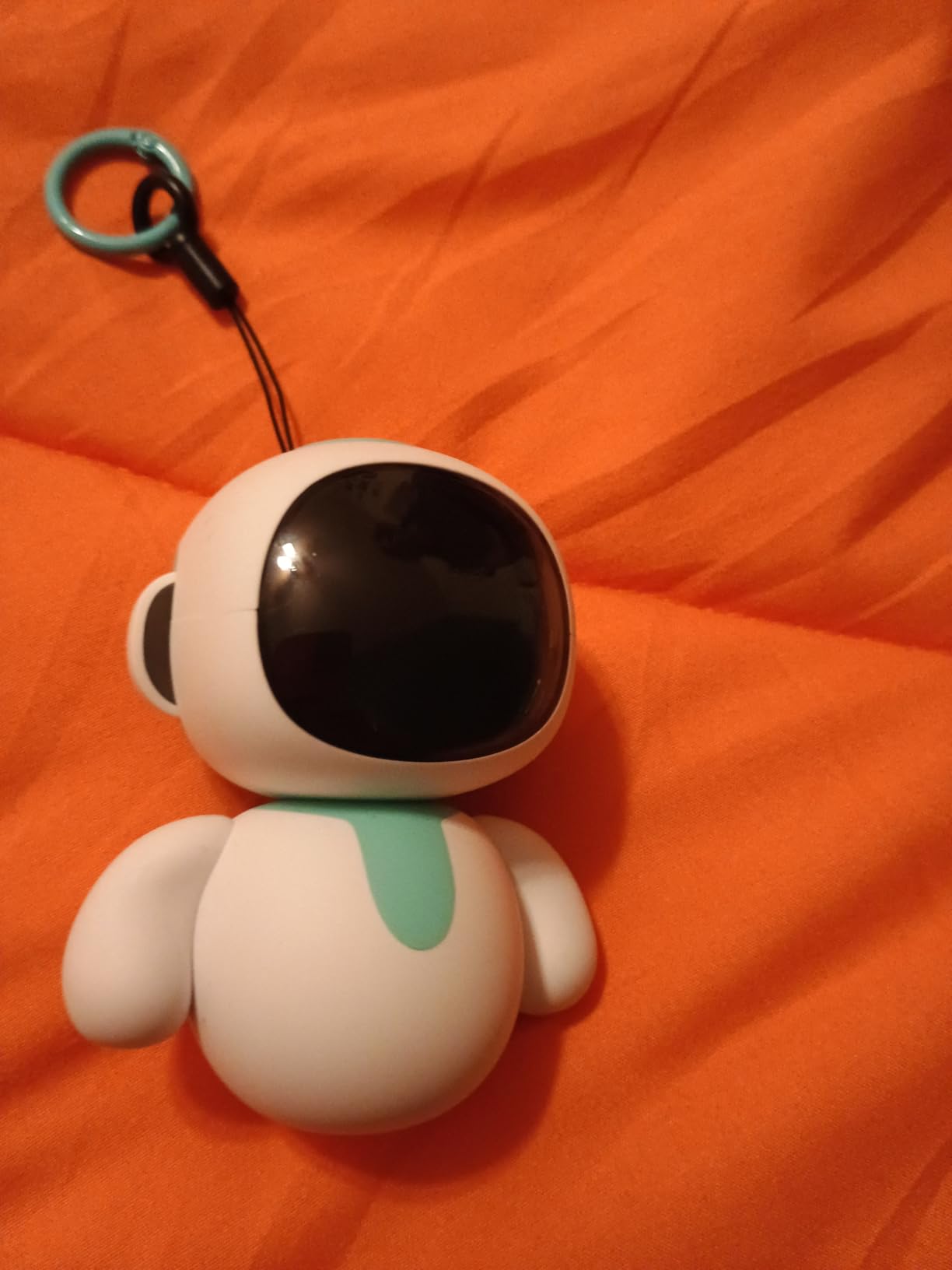 ENERGIZE LAB Eiliko Aquamarine - Your Tiny AI Charm Robot That Matches Every Daily Outfit, Fun Electronic Pendant Toys, for Couples and Best Friends. customer photo 1