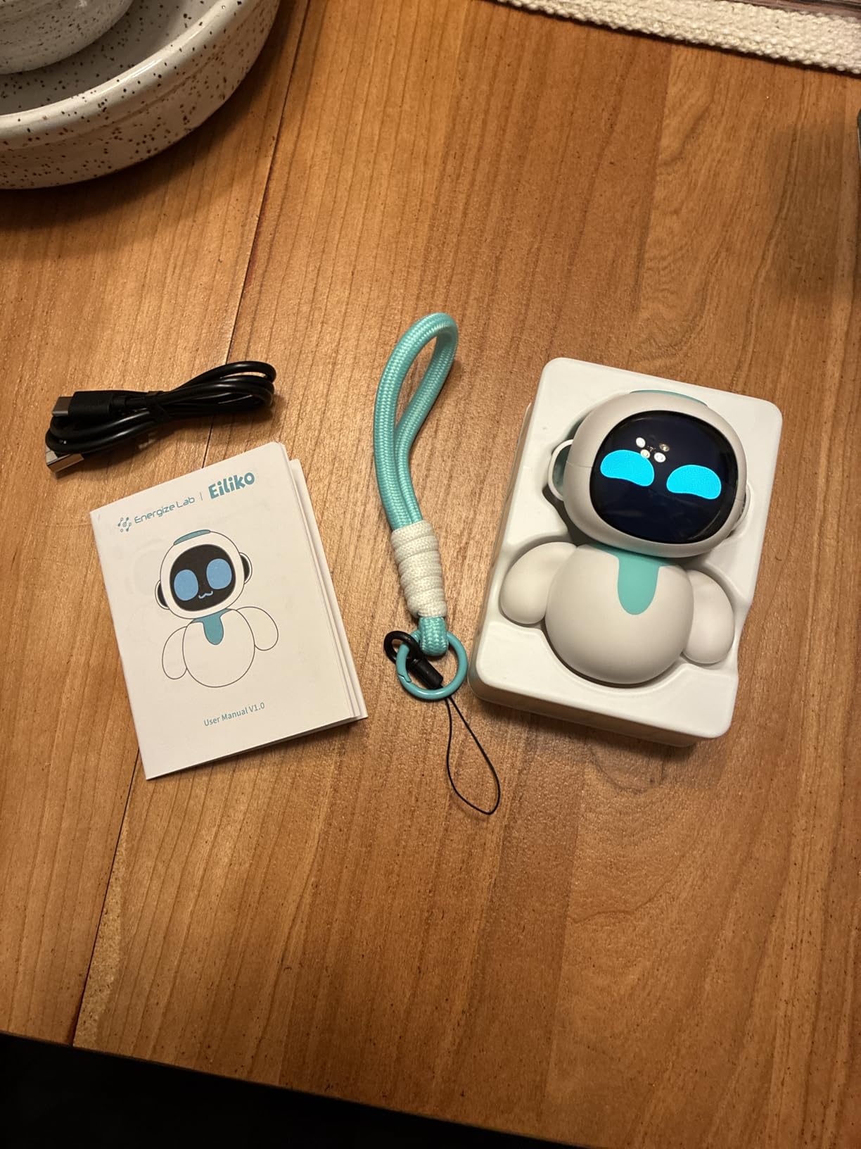 ENERGIZE LAB Eiliko Aquamarine - Your Tiny AI Charm Robot That Matches Every Daily Outfit, Fun Electronic Pendant Toys, for Couples and Best Friends. customer photo 2