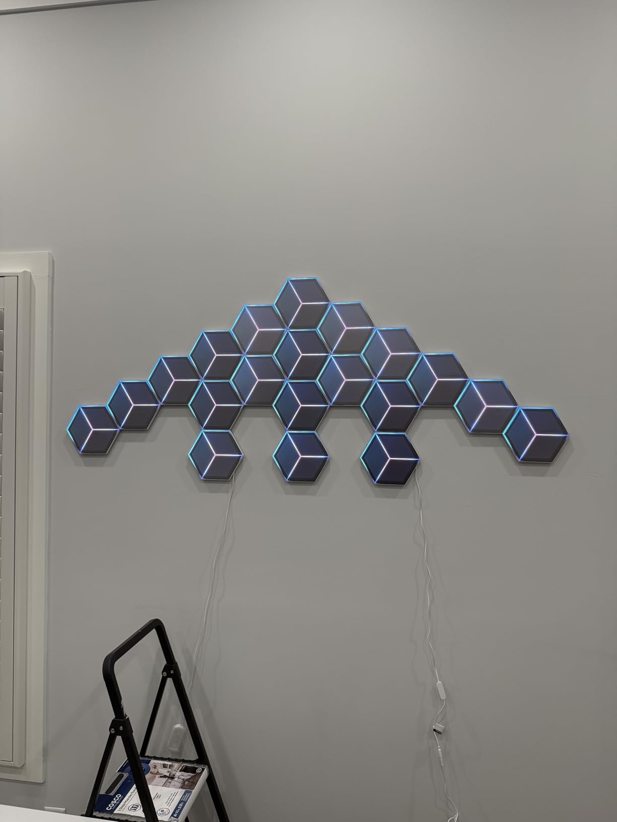 Govee Glide Hexagon Light Panels Ultra, RGBIC 3D Wall Lights with DIY Program, 60 Scenes and 129 Lamp Beads, Upgraded Gaming Light for Gaming Room, Compatible with Alexa, 10 Pack Meteor Gray customer photo 1