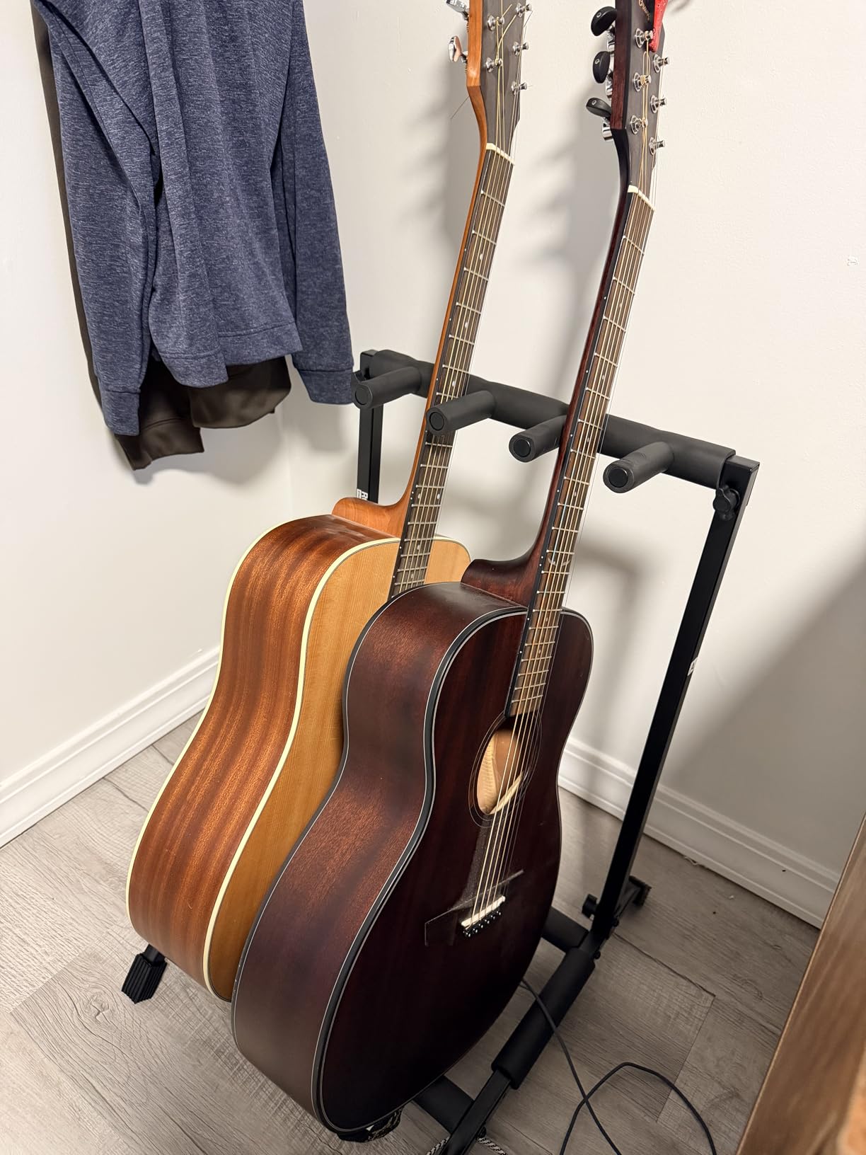 Rok-It Gator Multi Guitar Stand Rack with Folding Design, Holds up to 10 Electric or Acoustic Guitars (RI-GTR-RACK10) customer photo 1