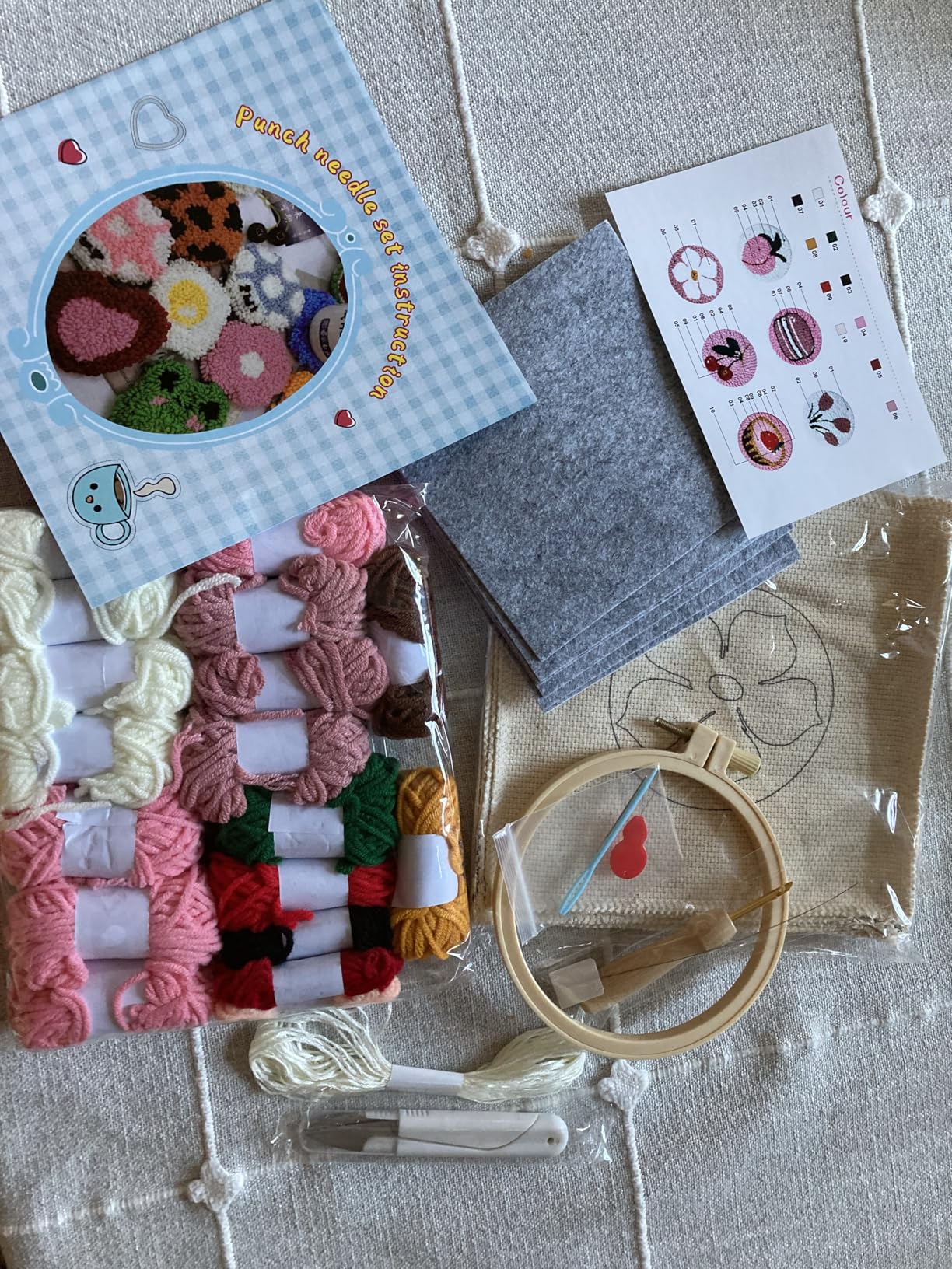 Punch Needle Kit for Beginners Adults Kids, 6 Pattern Embroidery Punch Needle Kits, Easy Needle Punch Embroidery DIY Kit Set Tufted Rug Punch Decoration with Patterns, Tools, Yarns, Hoop, Instruction customer photo 1
