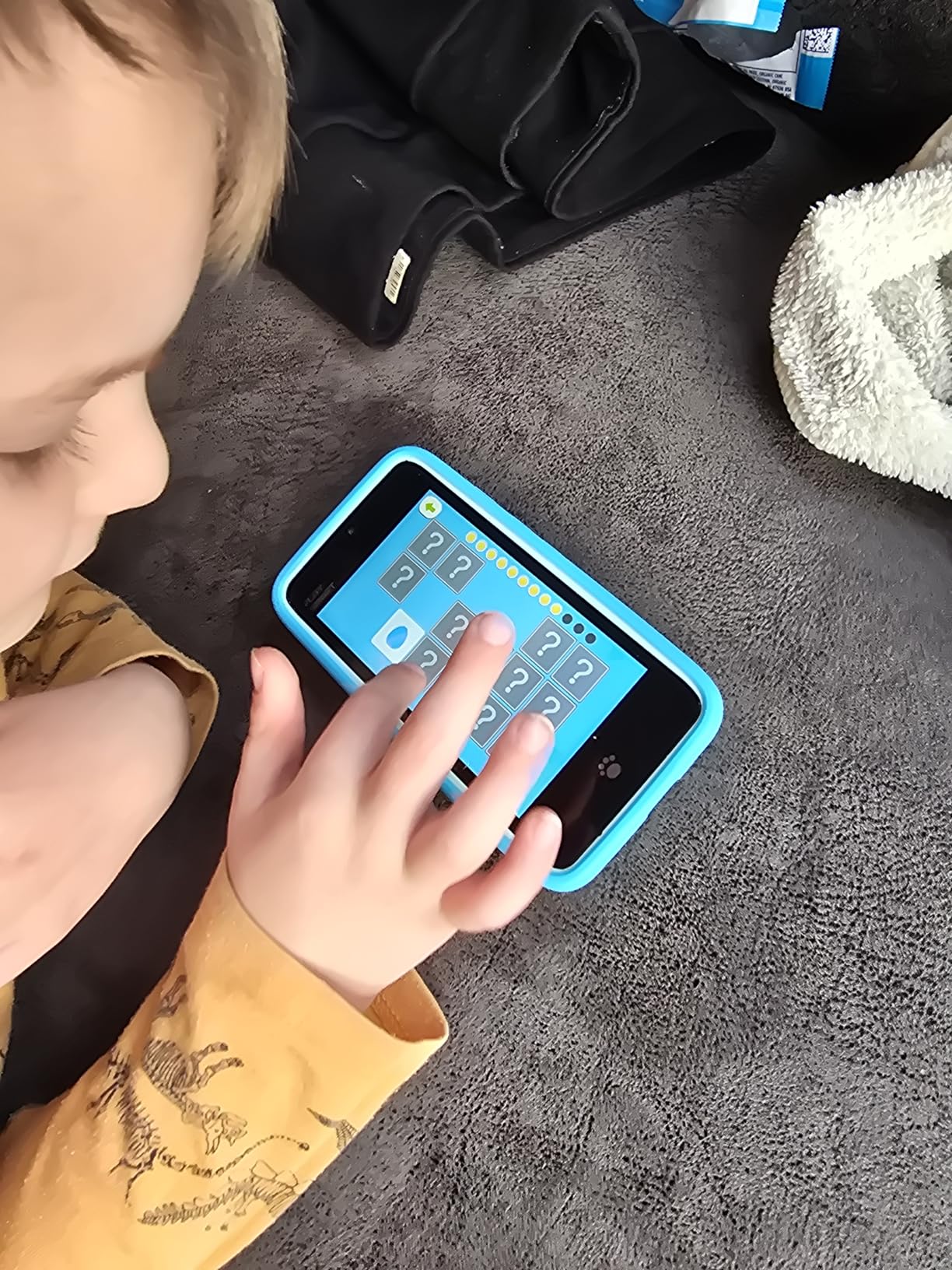 MOMILLA Kids Toys Smart Phone, Dual Camera with Stickers, 3.97