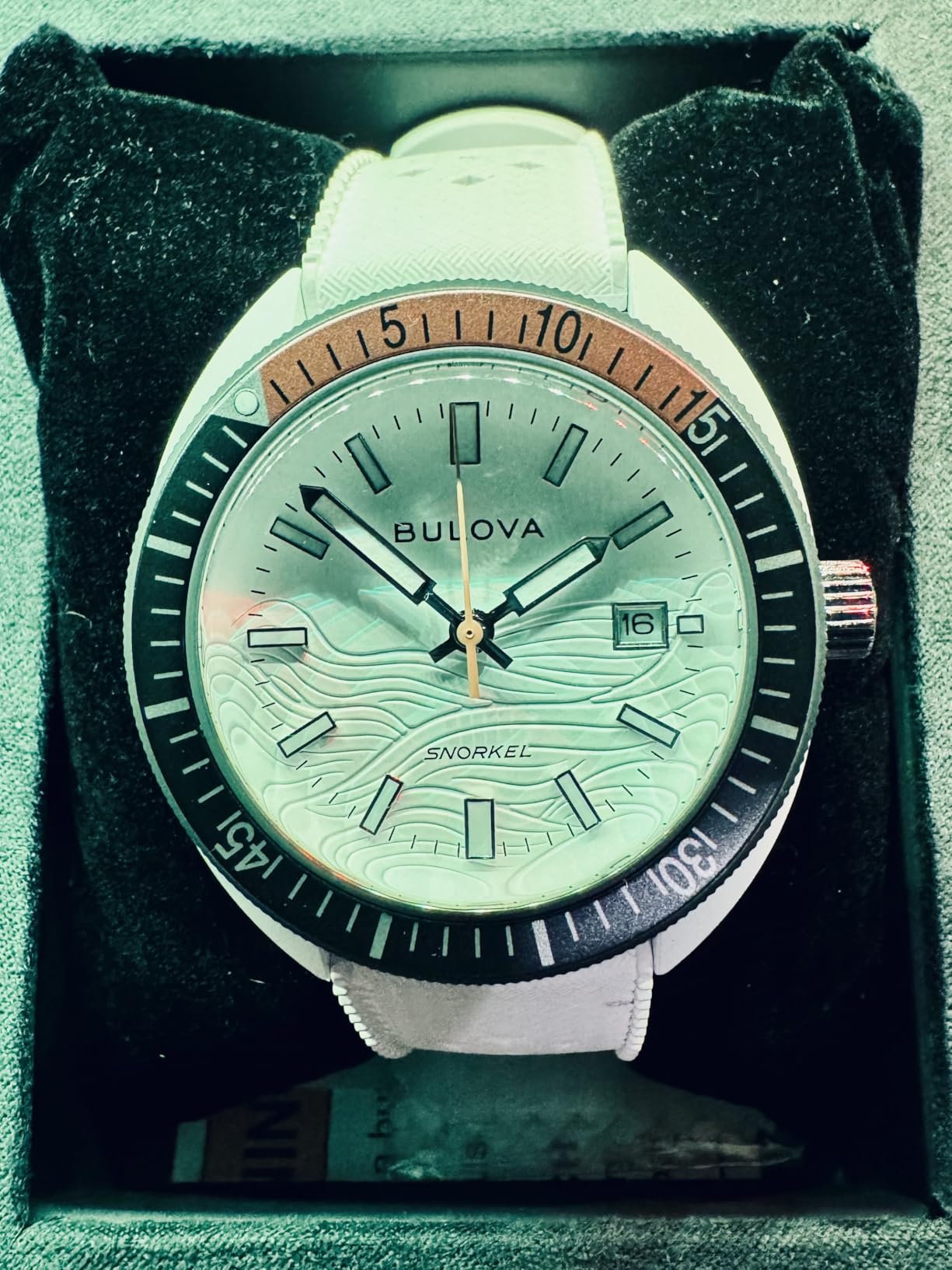 Bulova Oceanographer Snorkel Amazon Exclusive Ceramic Case and White Perforated Rubber Strap Watch, Day Date 100M WR customer photo 1