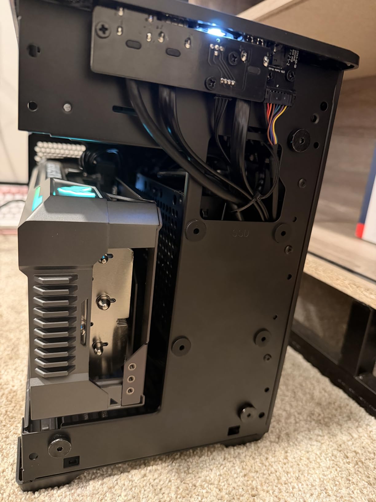Cooler Master NR200P V3 Mini-ITX PC Case - Top-Mount 280mm Radiator Support, Vertical GPU Mount with Mesh Side Panel & Removable Backplate, PCIe 5.0 Riser Cable Included, Fits 130mm SFX PSUs customer photo 1