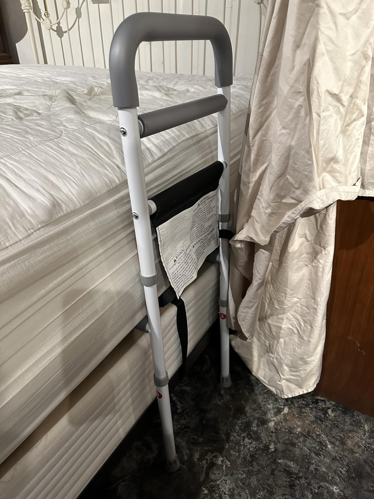 Bed Rails for Elderly Adults Safety - Adjustable Bed Assist Rail for Seniors Fall Prevention with Support Leg, Bedside Grab Bar Cane with Storage Pocket customer photo 1
