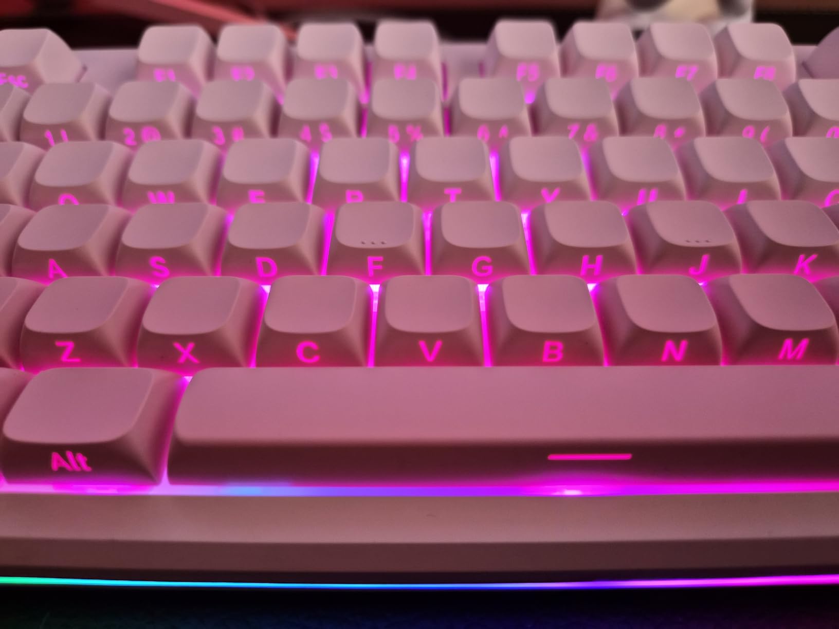 AULA S98 Pro Wireless Mechanical Keyboard with Screen & Knob,2.4GHz/USB-C/BT5.0 Hot Swappable Pink Creamy Keyboard,Pre-lubed Linear Switches,Side Printed PBT Keycaps,RGB Backlit Gaming Keyboards customer photo 1