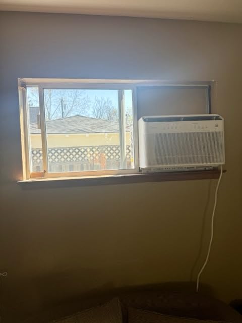 Midea 8,000 BTU U Shaped Smart Inverter Window Air Conditioner - Cools 350 Sq Ft, Ultra Quiet with Open Window Flexibility - Alexa/Google Assistant Compatible - 37% Energy Savings, Remote customer photo 1