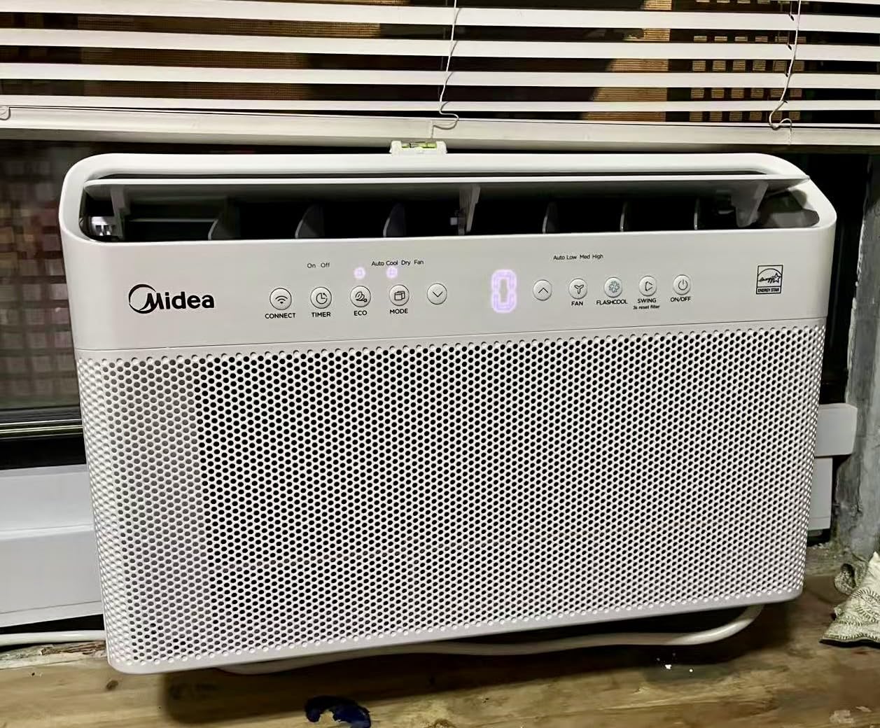 Midea 10,000 BTU U Shaped Smart Inverter Window Air Conditioner - Cools 450 Sq Ft, Ultra Quiet with Open Window Flexibility - Alexa/Google Assistant Compatible - 35% Energy Savings, Remote customer photo 2