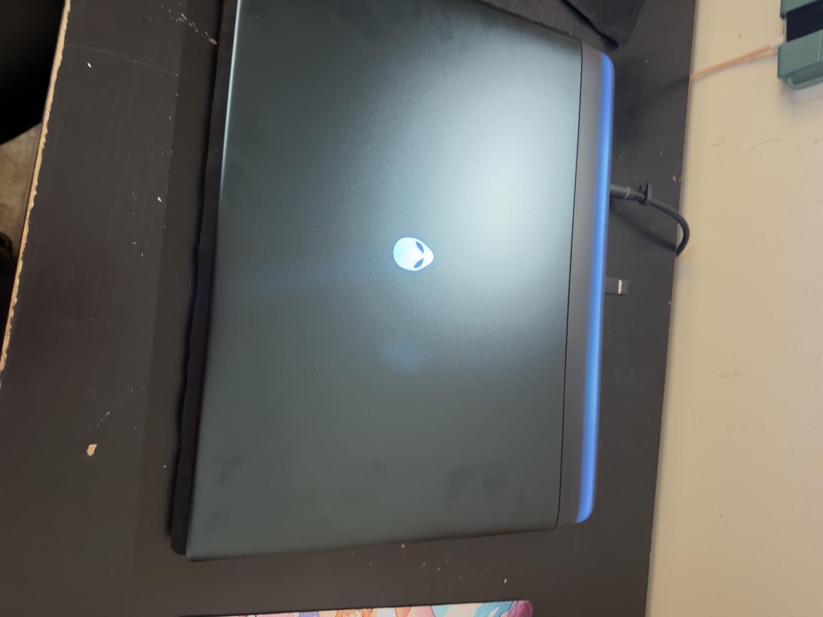Alienware 18 Area-51 Gaming Laptop AA18250-18-inch QHD+ 300Hz 3ms Display, Intel Core Ultra 9-275HX, 32GB DDR5 RAM, 1TB SSD, NVIDIA GeForce RTX 5070, Windows 11 Home, Onsite Service - Liquid Teal customer photo 3