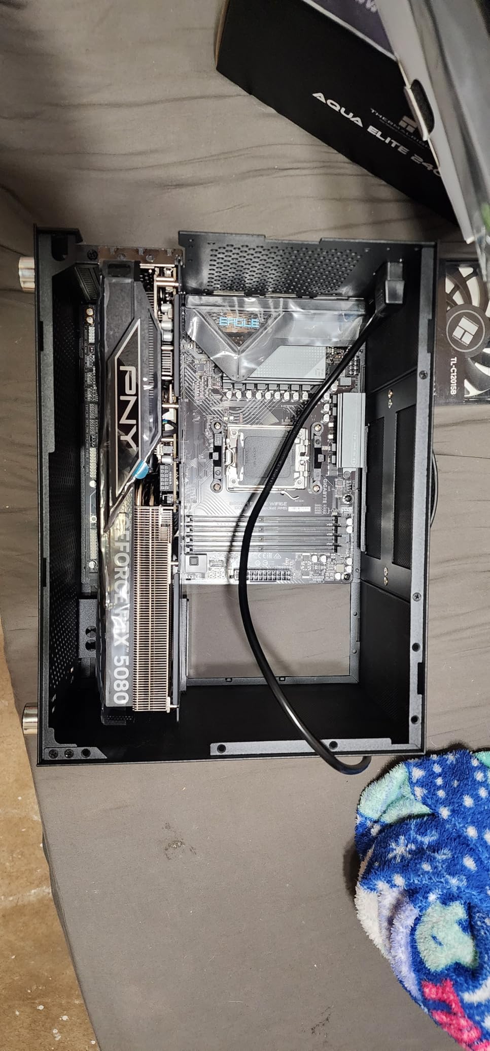 GIGABYTE B850M Eagle WIFI6E AMD AM5 mATX Motherboard customer photo 1