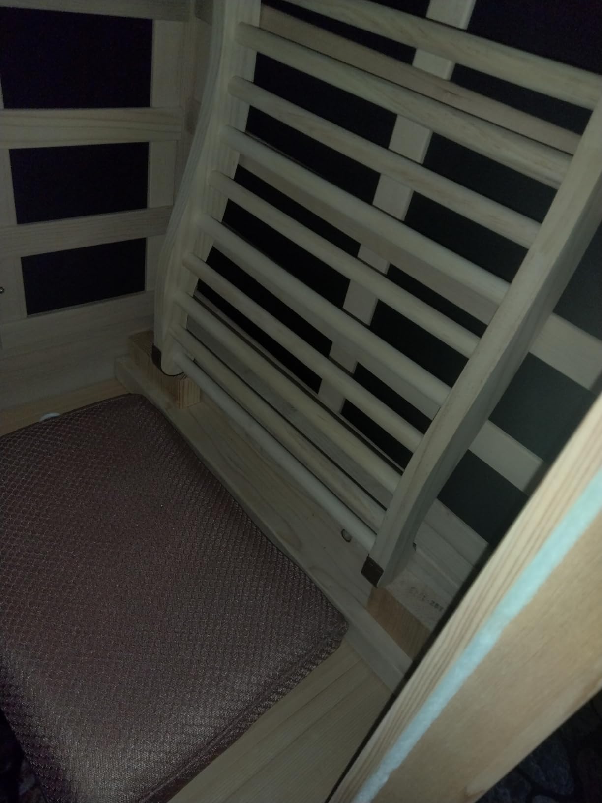 Outdoor Traditional Sauna 4-5 Person Wooden Saunas, 6'x6' Steam Wet Finnish Carbonized Spruce Wood Sauna 240V with 4.5KW Heater, Sauna Stone, Water Bucket, Ladle, LED Lights customer photo 1