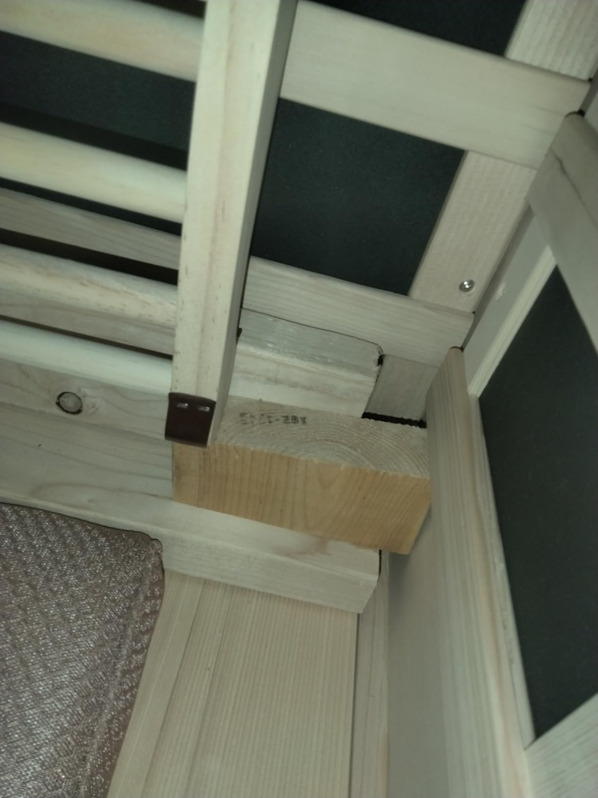 Outdoor Traditional Sauna 4-5 Person Wooden Saunas, 6'x6' Steam Wet Finnish Carbonized Spruce Wood Sauna 240V with 4.5KW Heater, Sauna Stone, Water Bucket, Ladle, LED Lights customer photo 2
