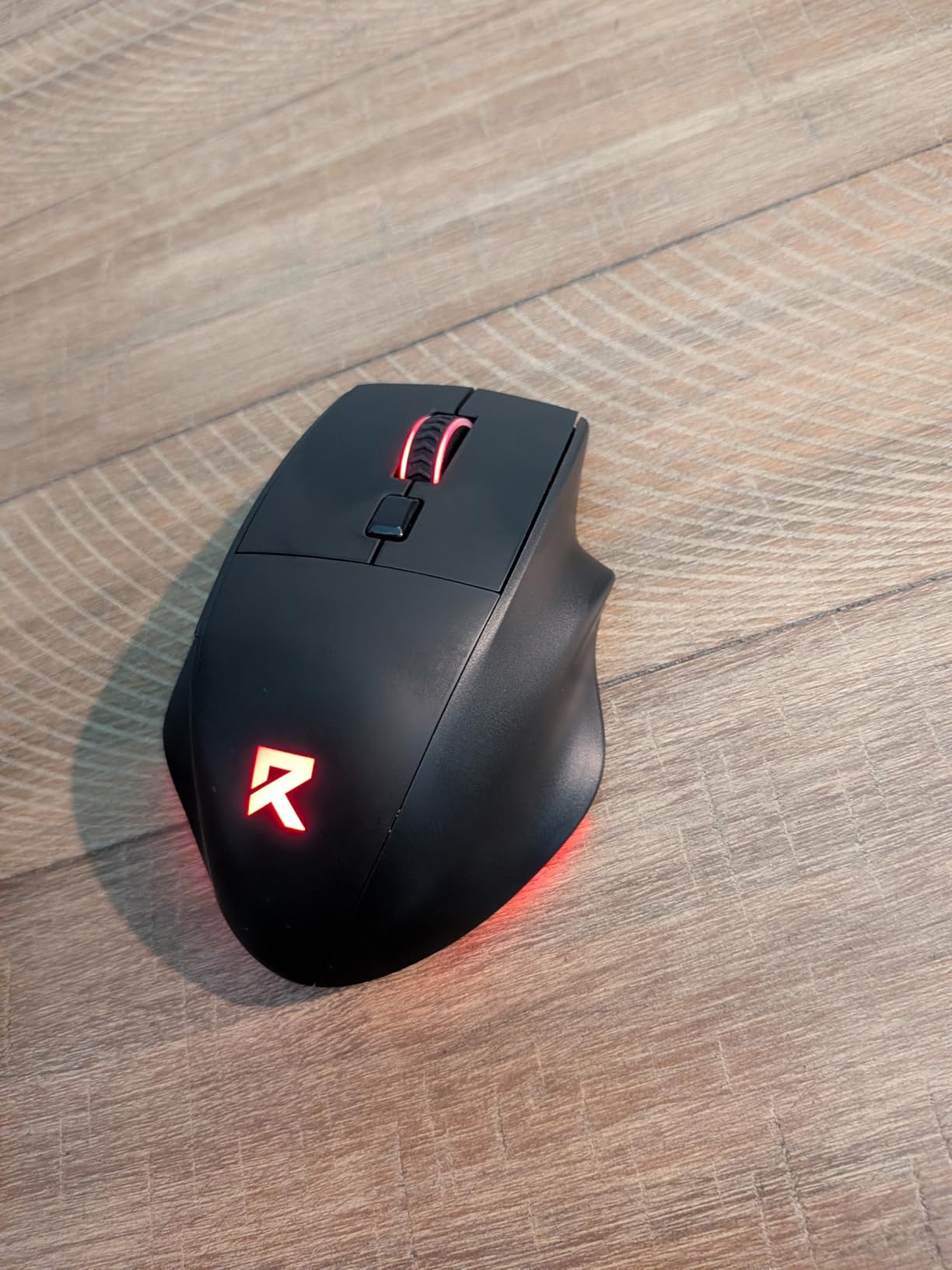 Redragon Large Wireless Gaming Mouse for Big Hands, Tri-Modes 2.4G/Bluetooth/Wired Rechargeable Ergo RGB Mouse with 2 Side Buttons, 6 Backlit Modes, Programmable Macro Gamer Mouse customer photo 1