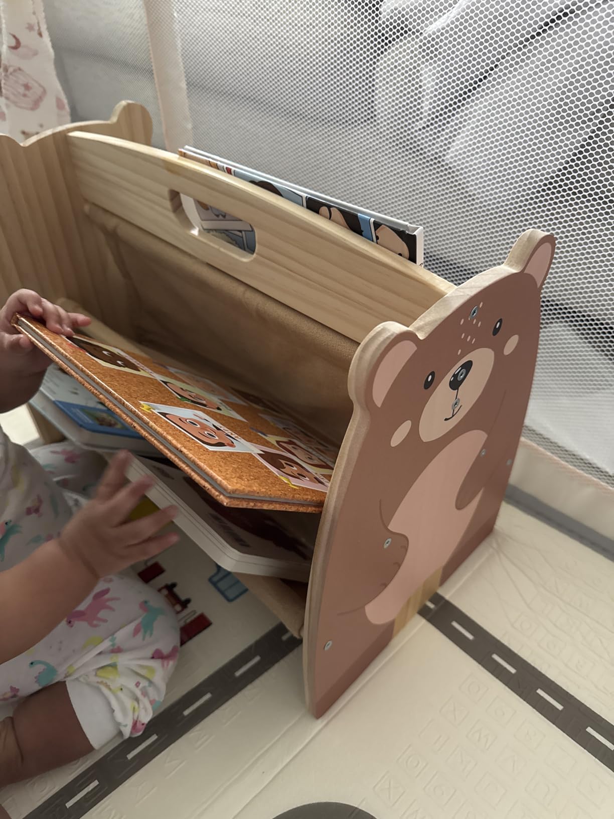 Toddler Bookshelf Double-Sided with 4 Tier Deep Sleeves Kids Wooden Montessori Book Rack for Baby Nursery Room, Playroom, Classroom or Bedroom Bookcase Storage Organizer, Light Wood Giraffe customer photo 1