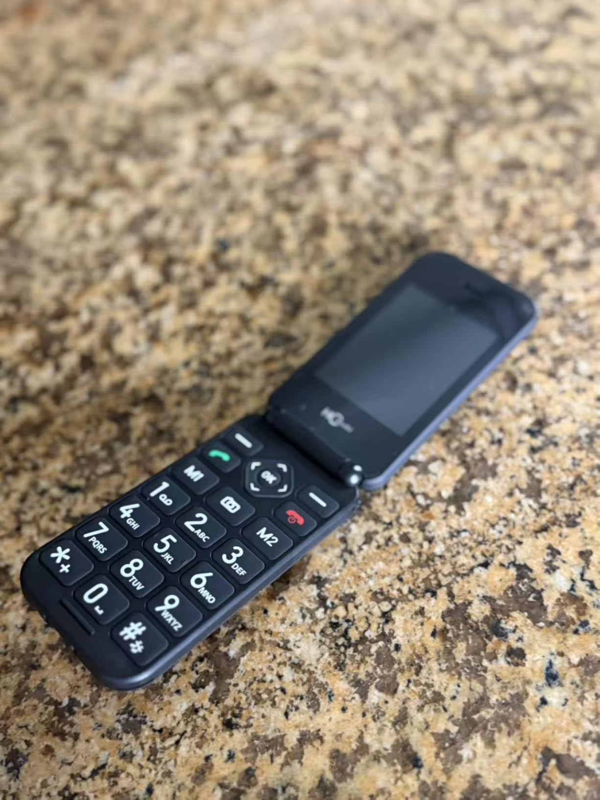 4G Flip Phone Unlocked for Seniors, 2.8 inch + 1.5 inch Dual Screen, SOS Button, Speed Dial, Big Buttons, Bluetooth, Camera, FM Radio customer photo 2