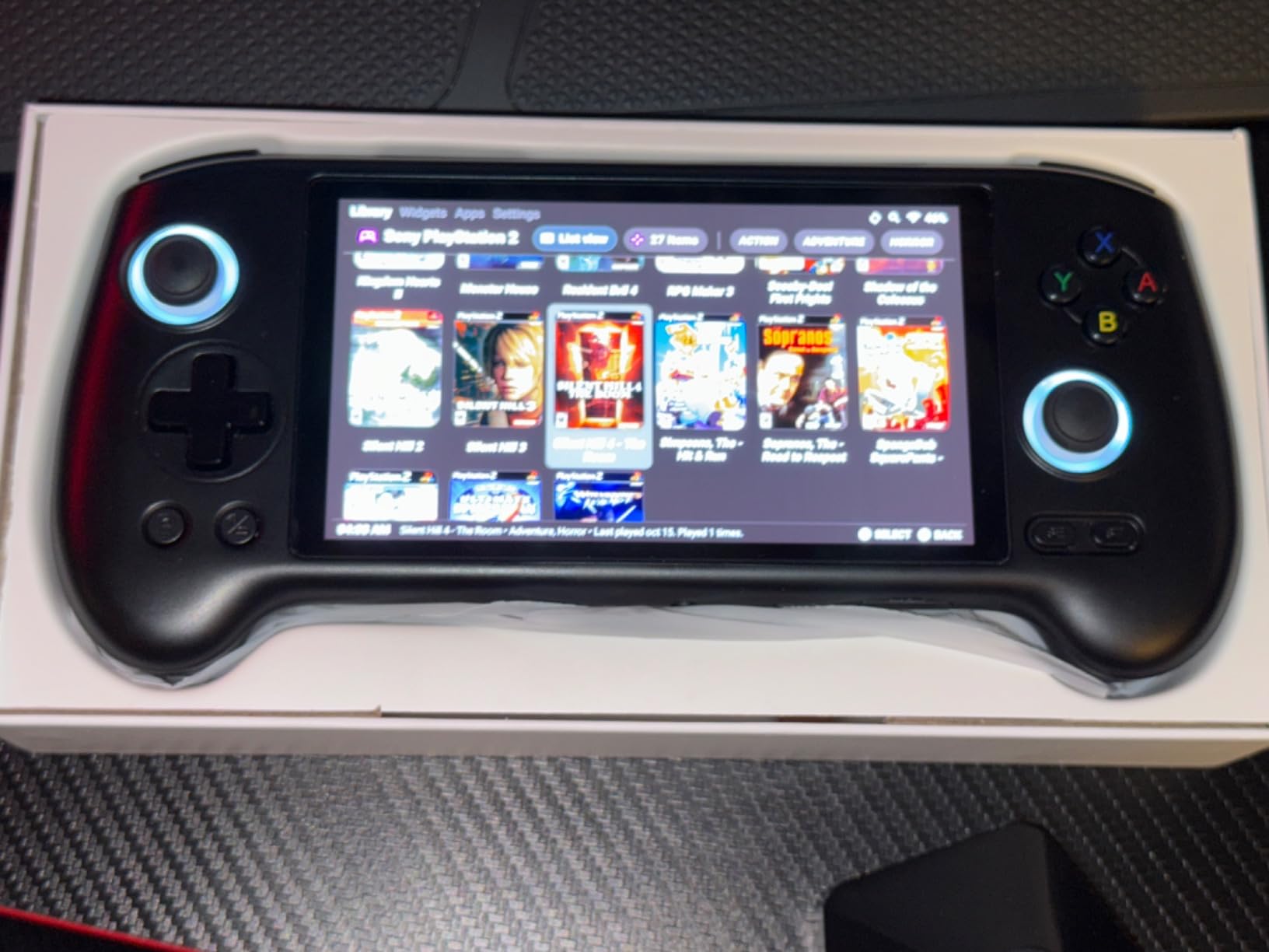 RG556 Retro Handheld Game Android 13,rg 556 Handheld Game with 5.48 inch Touch OLED Screen ,RG556 Supports DP and WiFi Bluetooth has Hall Rocker Battery 5500mAh customer photo 1