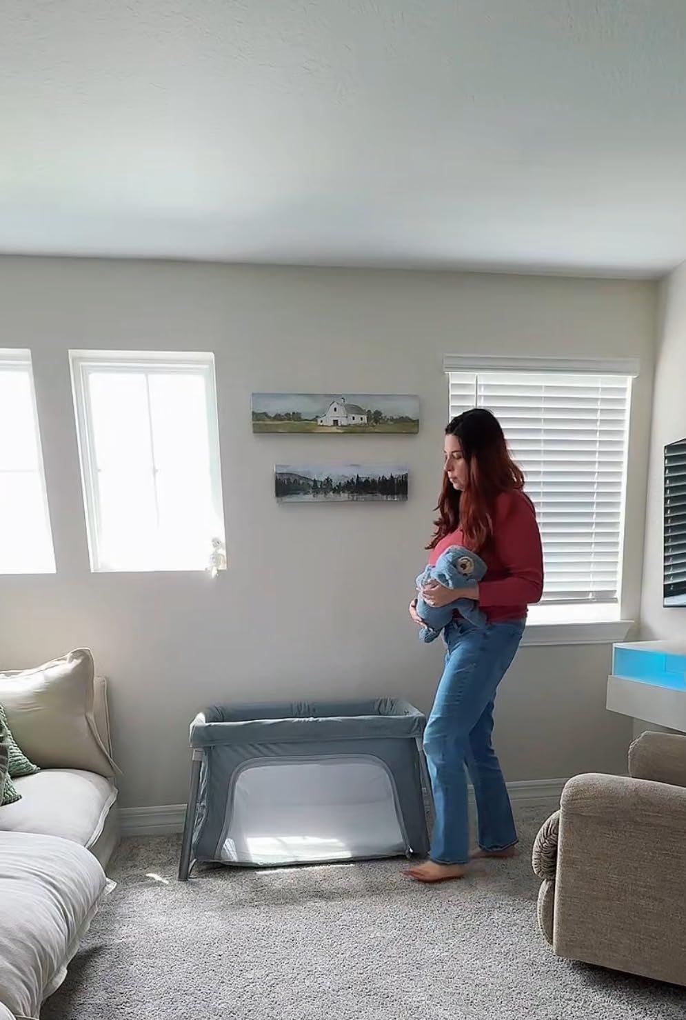 Newton Baby Compact Travel Crib & Play Yard | Breathable & Washable Mattress, Foldable Carry-On Size, Backpack Straps, Sand customer photo 1
