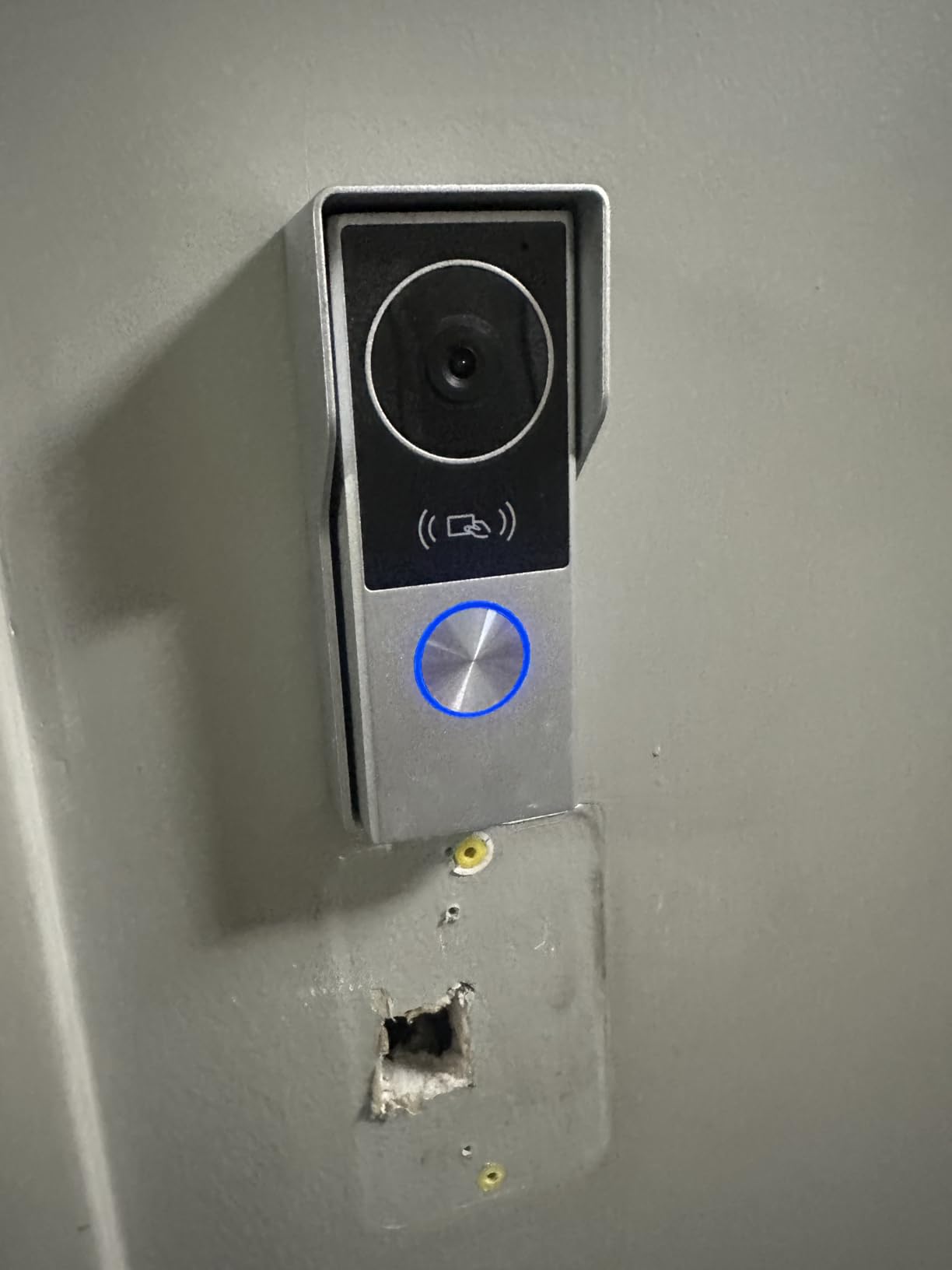 2-Wired Doorbell Camera with Monitor, Video Doorbell Intercom System with keypad, keypad video intercom with 1080P 7-inch Touch Screen, Tuya App Remote, Password Unlock, Waterproof, No Subscription customer photo 1