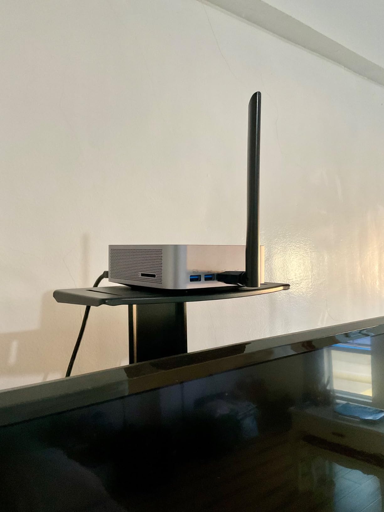 GEEKOM GT1 Mega AI Mini PC, with Intel 14th Gen Core Ultra 9 185H | 32GB DDR5 1TB NVMe SSD | Intel Arc Graphics | Dual 2.5G LAN & WiFi 7 | 8K Quad Display | Windows 11 Pro | 3-Year Warranty | SD Slot customer photo 1