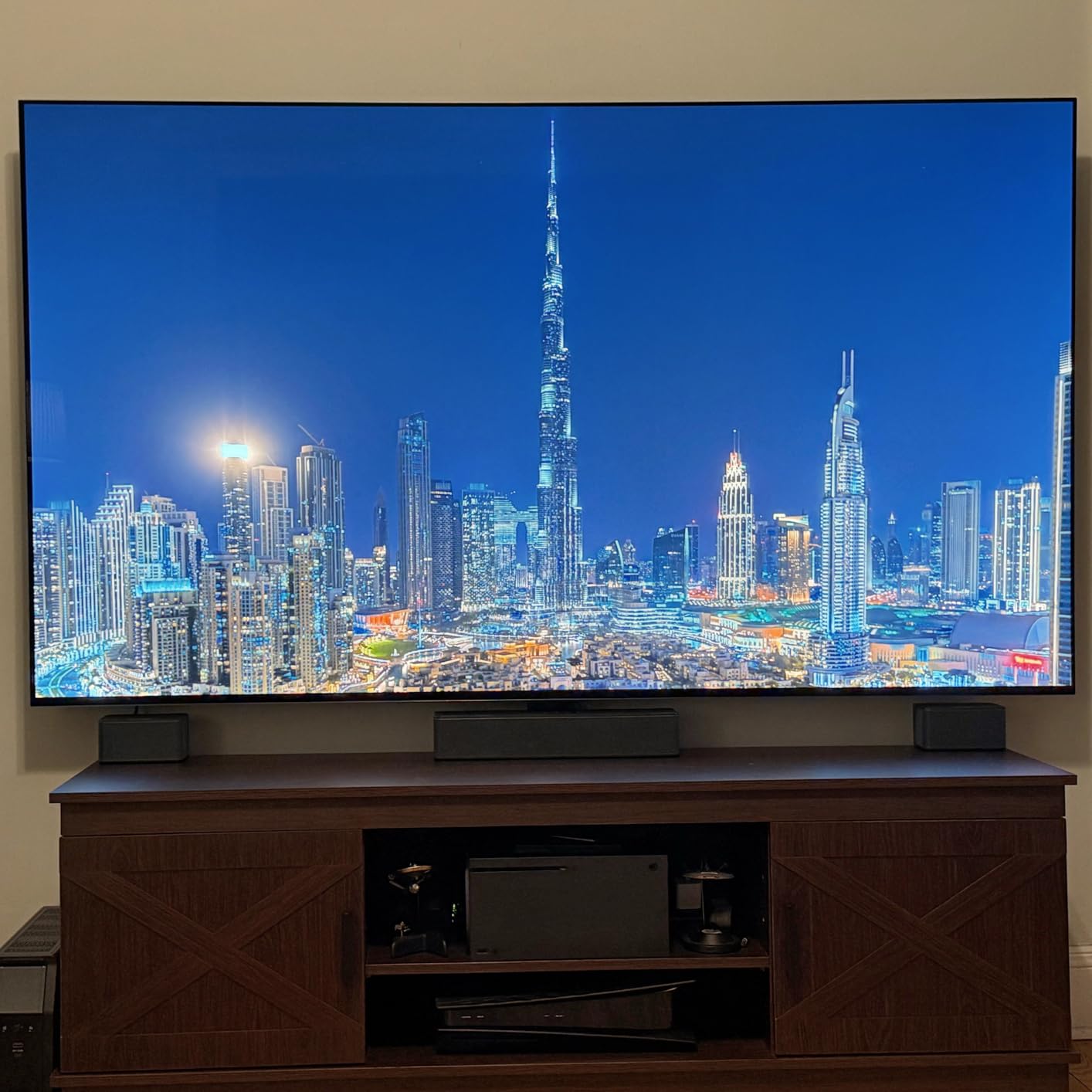 YITAHOME TV Stand with Mount for Living Room, Farmhouse TV Stand for 70 inch TV Entertainment Center, Media Console with Height Adjustable Mount customer photo 1