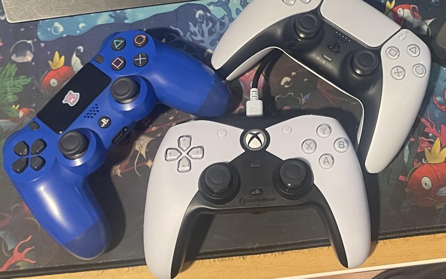 Hyperkin The Competitor Wired Controller for Xbox Series X|S, Xbox One & PC with Hall Effect Joysticks & Impulse Triggers; Symmetrical Layout & Precision D-Pad - Officially Licensed Xbox - White customer photo 2