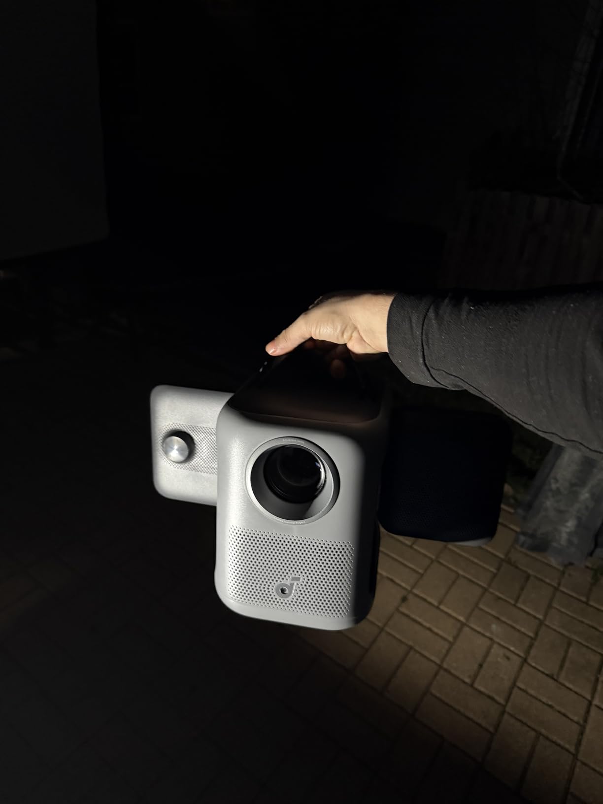 Anker Nebula P1i Portable Projector with WiFi and Bluetooth by soundcore, Flippable Design, 1080P FHD, 4K Support, 380 ANSI Lumens, Auto Focus/Keystone, All-Glass Lens, Built-in Speaker customer photo 1