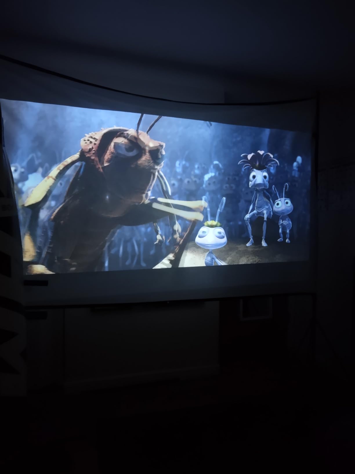 VISSPL 4K Smart Projector - 2000 ANSI, Auto Focus, WiFi 6, Bluetooth, Portable customer photo 1