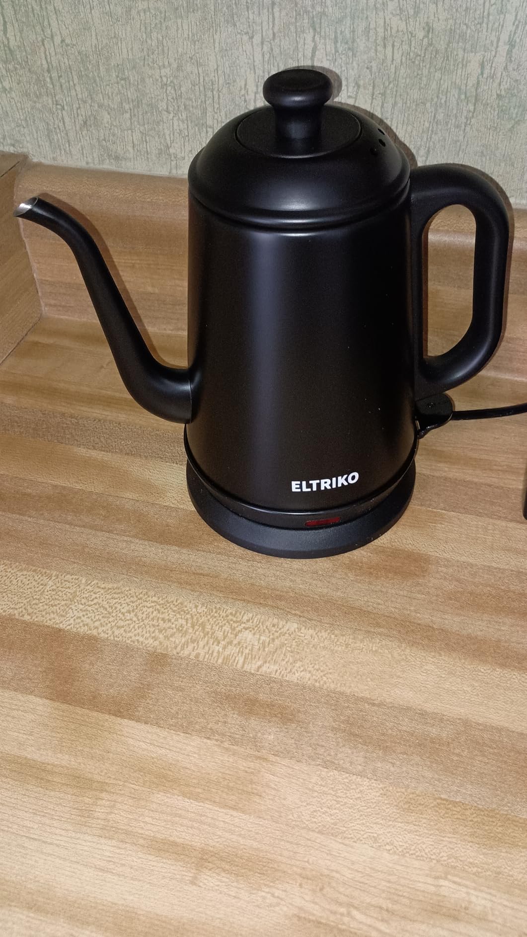 Gooseneck Electric Kettle, 1L Water Boiler, Pour Over Coffee & Tea, 1000W Fast Heating, Stainless Steel, Auto Shut-Off & Boil-Dry Protection, BPA-Free (Black) customer photo 2