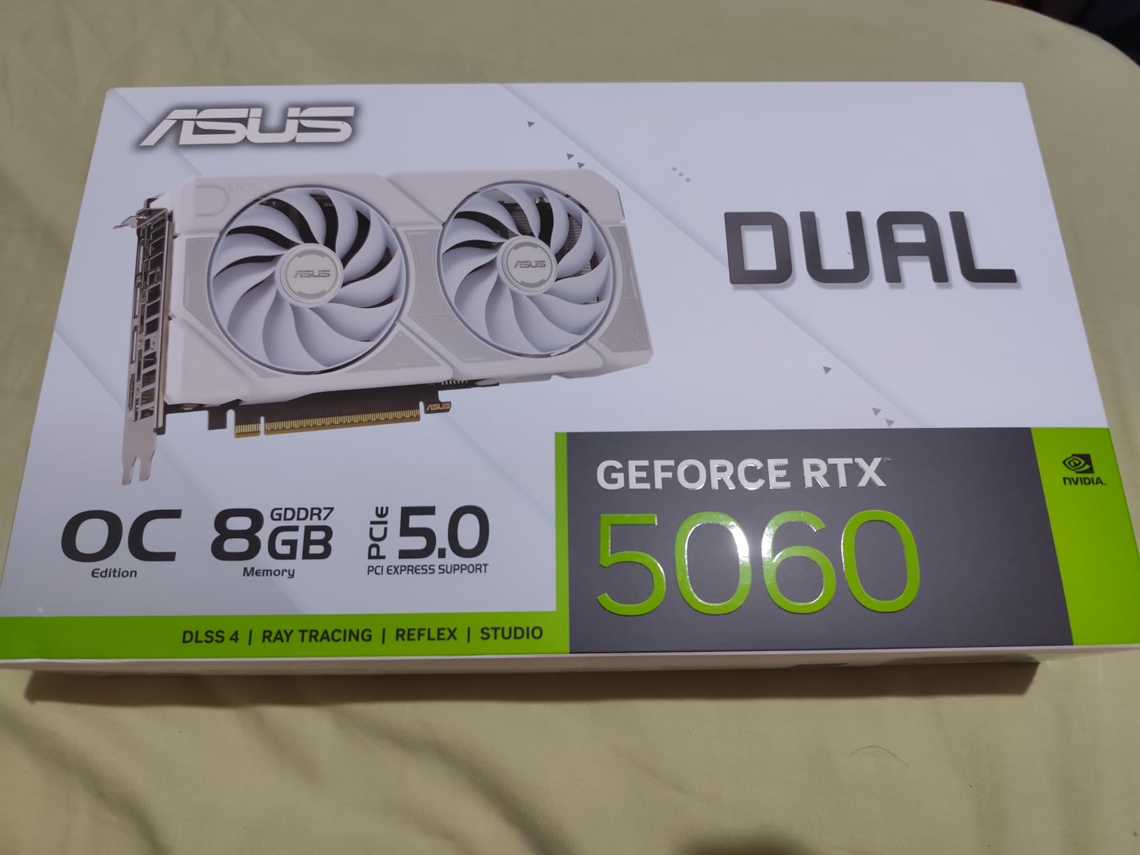 ASUS Dual GeForce RTX 5060 8GB GDDR7 White OC Edition Graphics Card customer photo 2