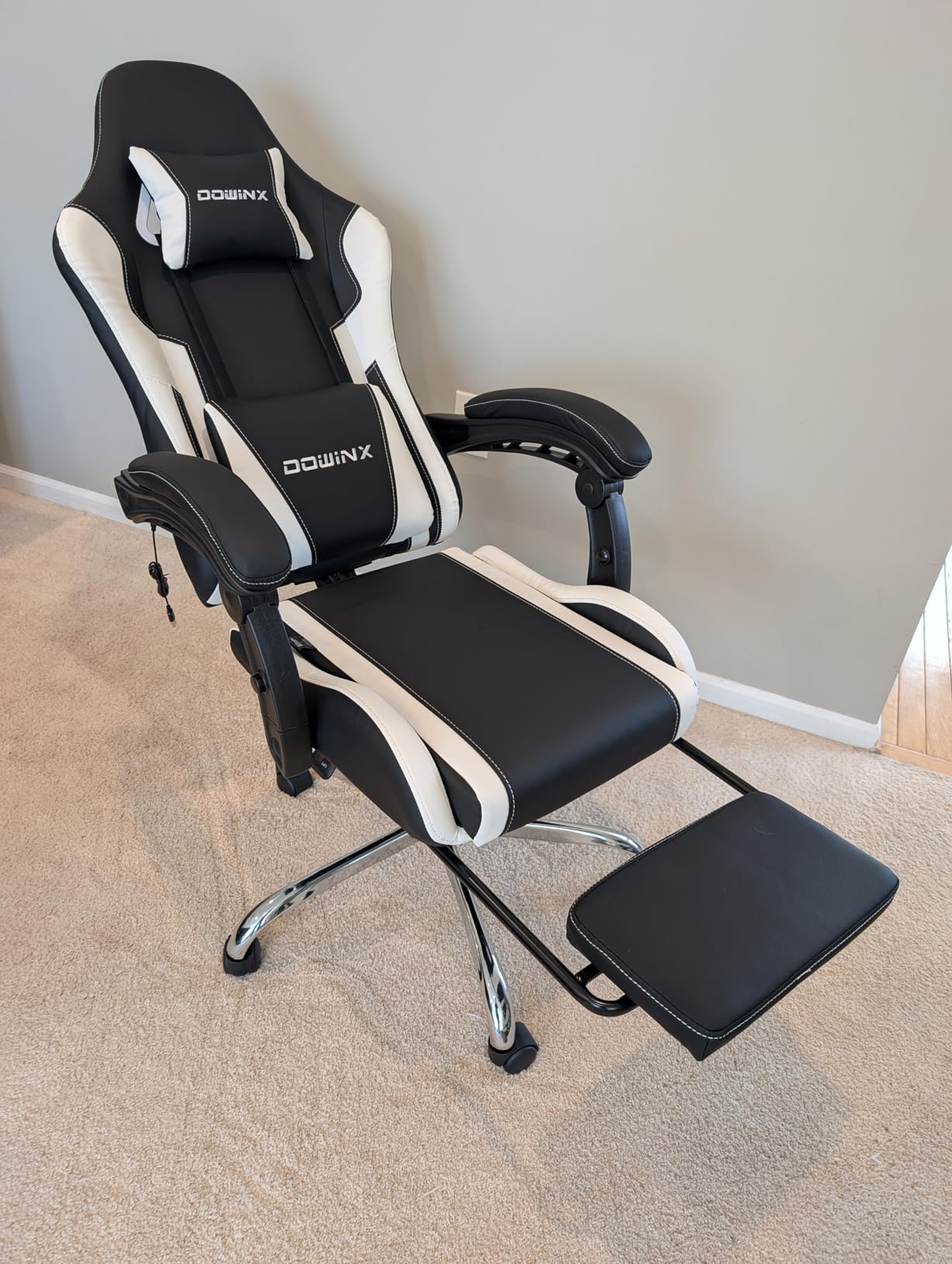 Dowinx Ergonomic Gaming Chair with Footrest & Massage Lumbar, 2D-Linkage Armrests for Computer Chair 330lbs with Headrest Pillow for Office, Home, Streaming and Long Gaming Sessions, Black customer photo 1