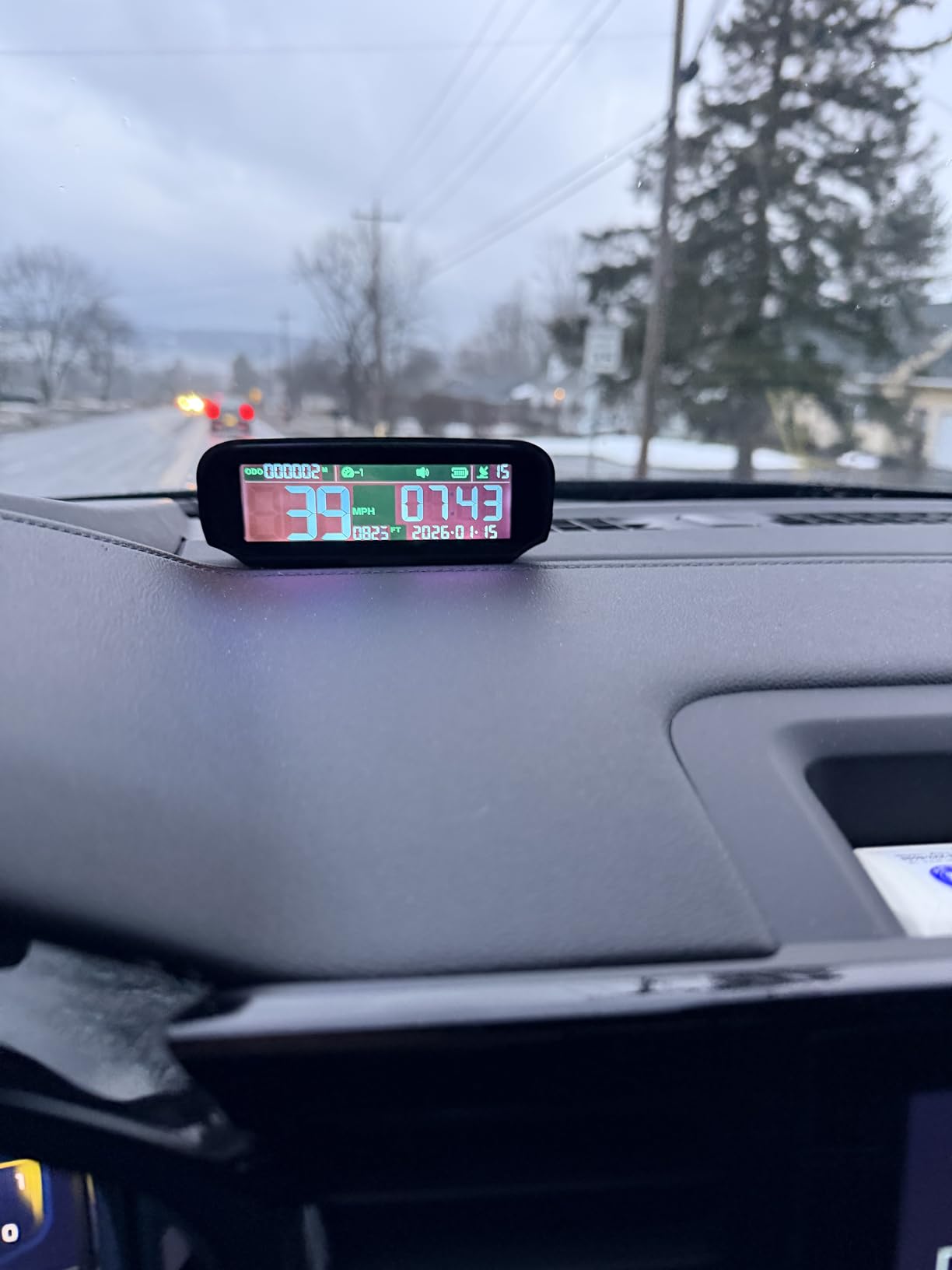 X100 Wireless Heads Up Display for Cars Solar GPS Digital Speedometer with LCD Screen Overspeed Alarm KMH/MPH Time/Altitude/Temperature/Speed Display, Vibration Wake-Up, Auto-Brightness Adjustment customer photo 1