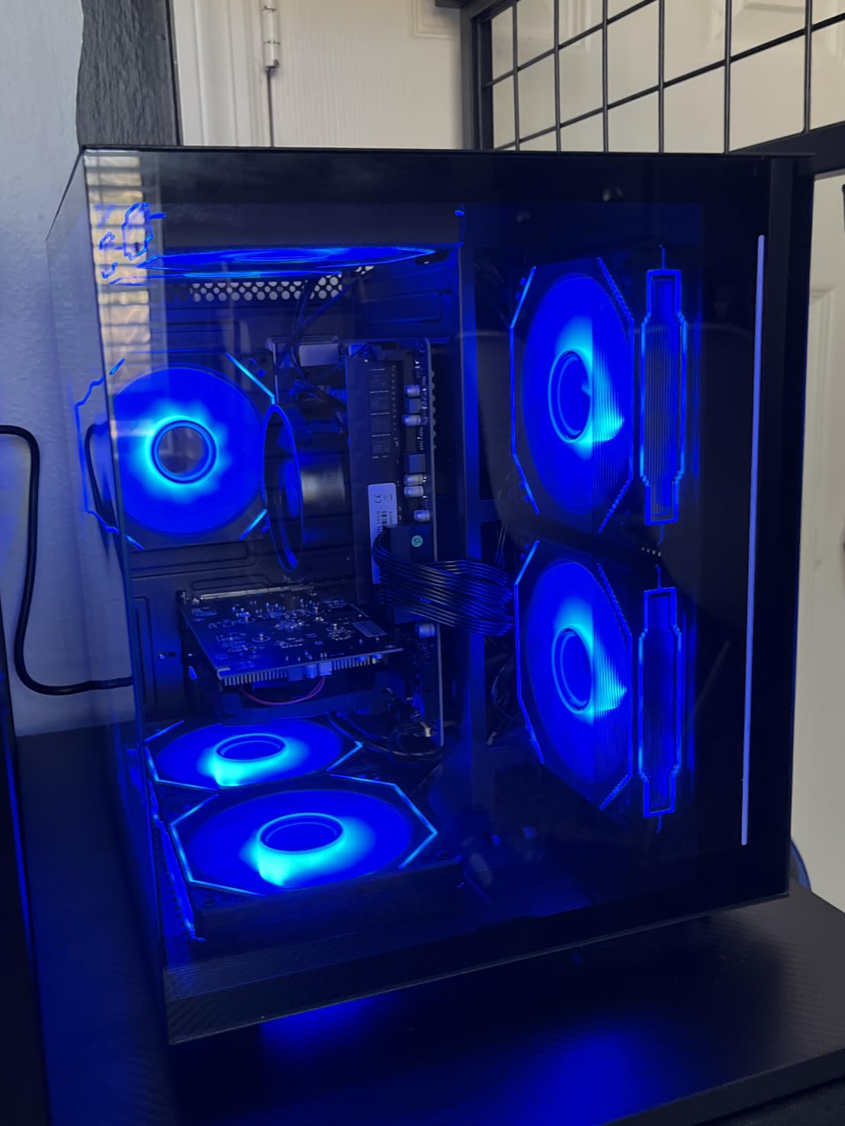 suevery Prebuilt Gaming Desktop Computer | 16G Memory | 512G SSD | Ryzen5 6Cores 3.6G Up to 4.1G | RX 560 4G Graphics Card | WiFi 6 | Bundle Gamer Tower Streaming PC Black (RX560 4G) customer photo 1