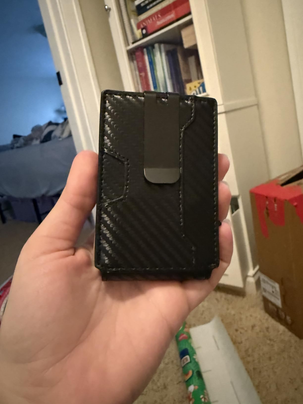 Auskang Rechargeable Mens Wallet with Tracker Works for Find My App (iOS Only), Smart Wallet for Mens Gifts, RFID Blocking, Replacement for AirTag Wallet, with Money Clip, Not for Android, Black customer photo 2