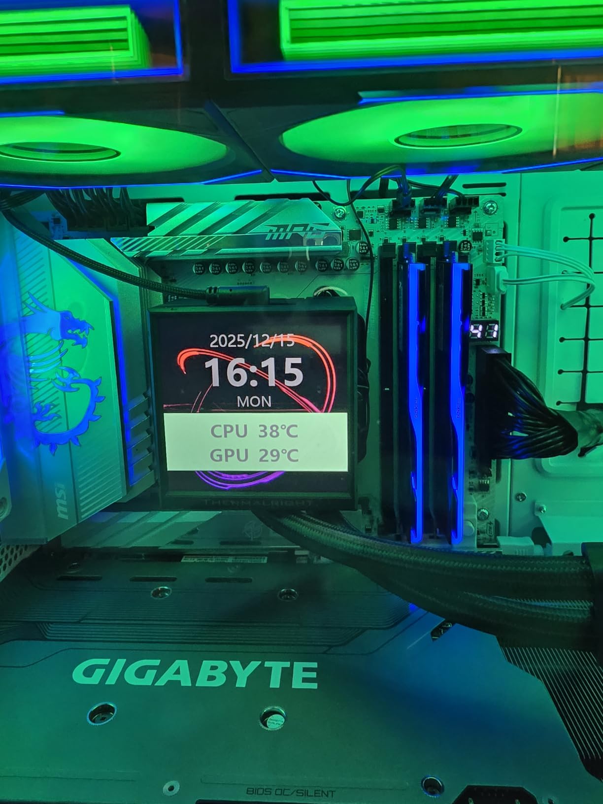 Thermalright Peerless Vision 360 ARGB Black CPU Aio Cooler,PC 360 Specification Water Cooler System,3.95 IPS LCD Screen with 480x480 Resolution,for AM4/AM5;Intel 1700/1851,3 Wireless Splicing Fans customer photo 2