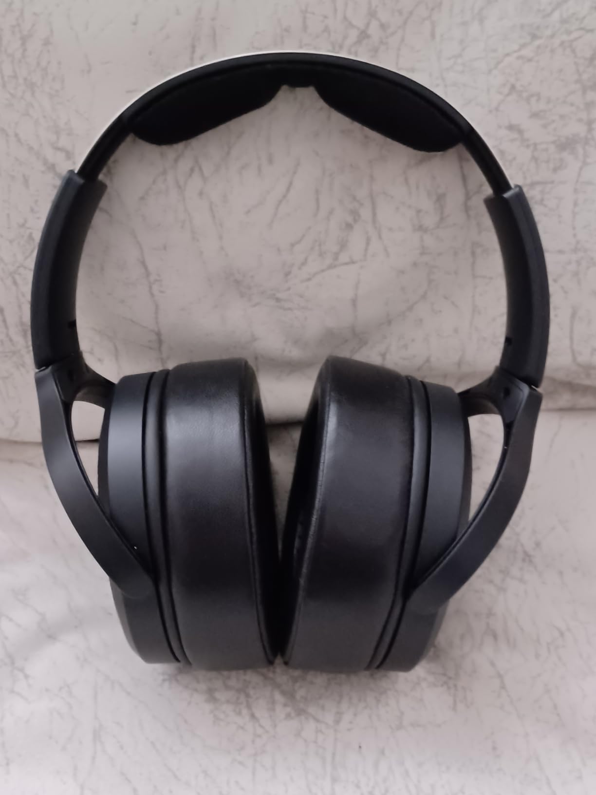 FiiO JT7 Over-Ear Planar Magnetic Headphones, 95x86mm Planar Driver, 3µm Ultra-Thin Diaphragm, Foldable Lightweight Design, Detachable 4.4mm/3.5mm Cable for Audiophiles (Black) customer photo 1