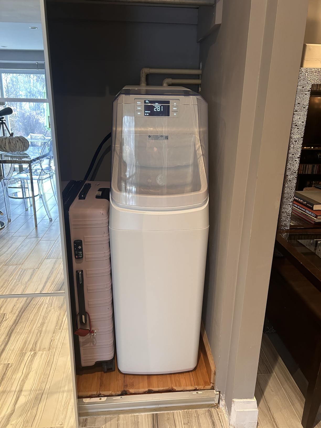 GE Smart Water Softener, 35,000 Grain, Reduce Hard Minerals to Whole House, Built-in WiFi with Water Flow Alerts, GXSH35W customer photo 2