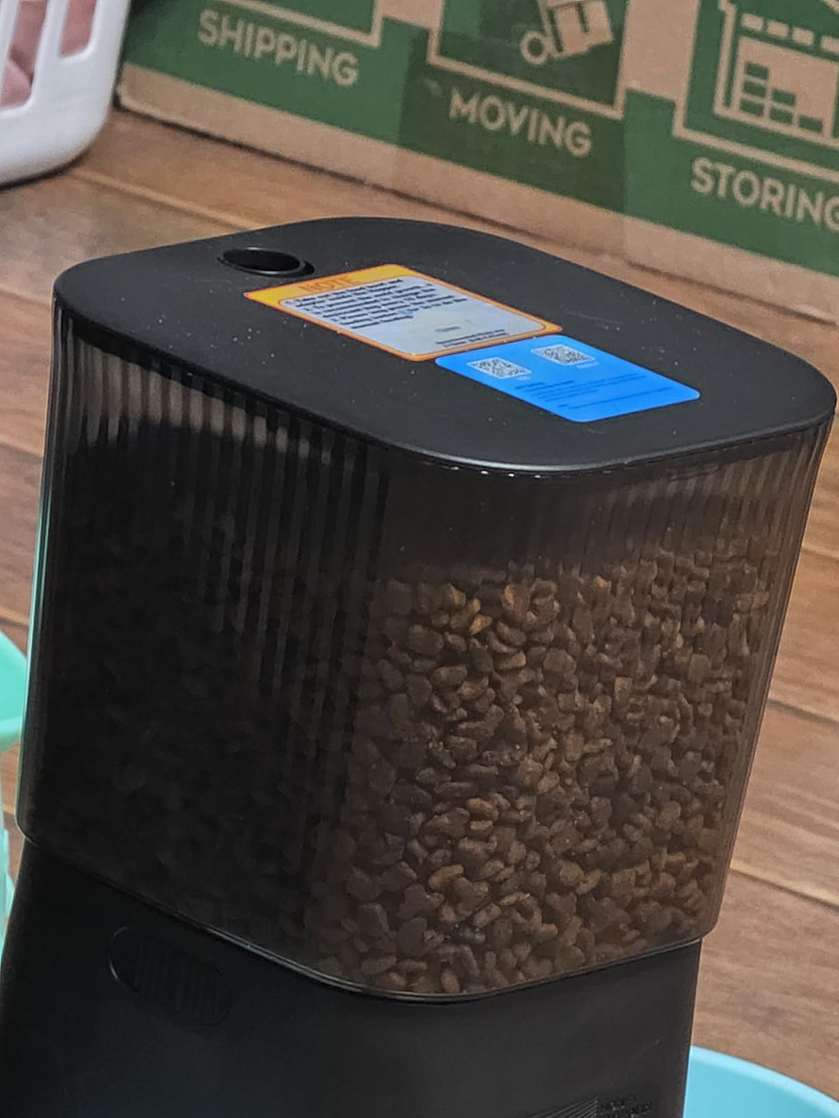 HoneyGuaridan Automatic Cat Feeder for 2 Cats, 3.5L Dual Cat Food Dispenser, 2.4G/5G WiFi APP Control for Multiple Cats, 2 Stainless Steel Bowls and 2 Slow Feeder Anti-Choking Bowls, Dual Power customer photo 1
