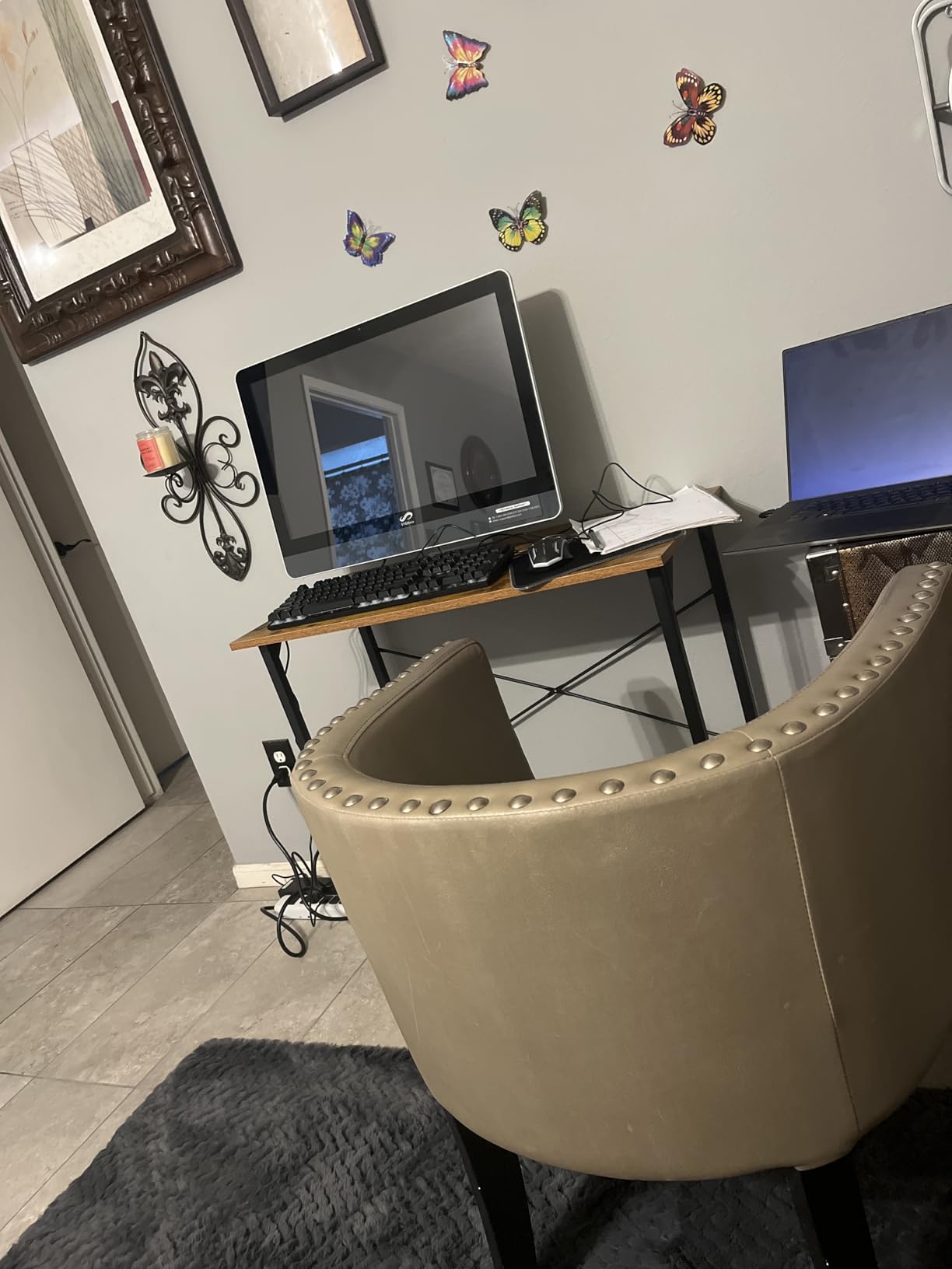 STGSivir All in One Desktop Computer, 22-inch Display, Intel Core i5 up to 3.6GHz, 16GB RAM, 512GB SSD, WiFi 5, Bluetooth, RGB Keyboard & Mouse, Webcam, Windows 11 Home customer photo 1