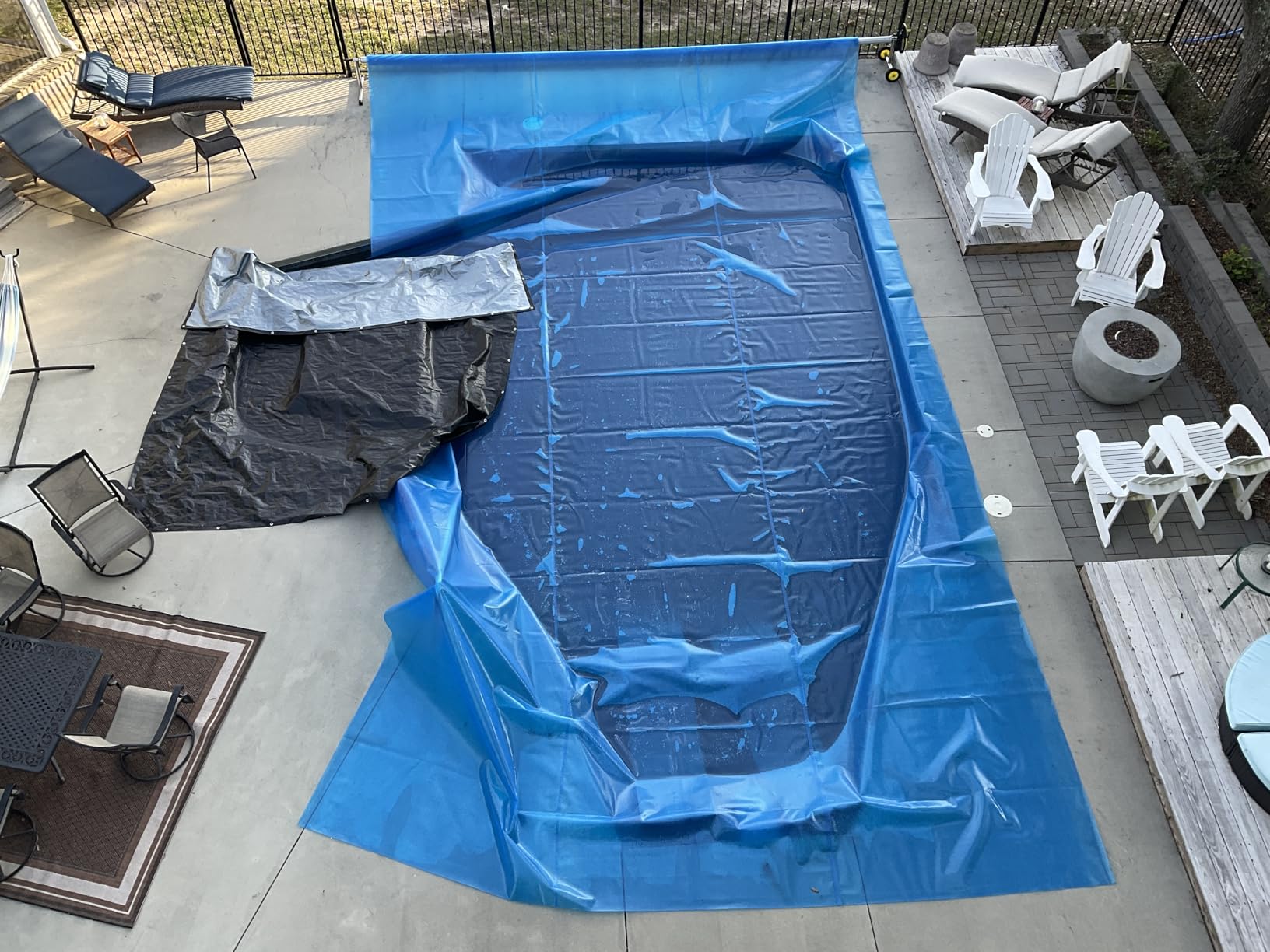 VEVOR Solar Pool Cover, 24 ft Round Pool Bubble Cover, 16 Mil Pools Solar Blanket with Bubble & PE Material, Daytime Heat Absorption, Nighttime Heat Retention, Heat Retaining Solars Covers, Blue customer photo 2