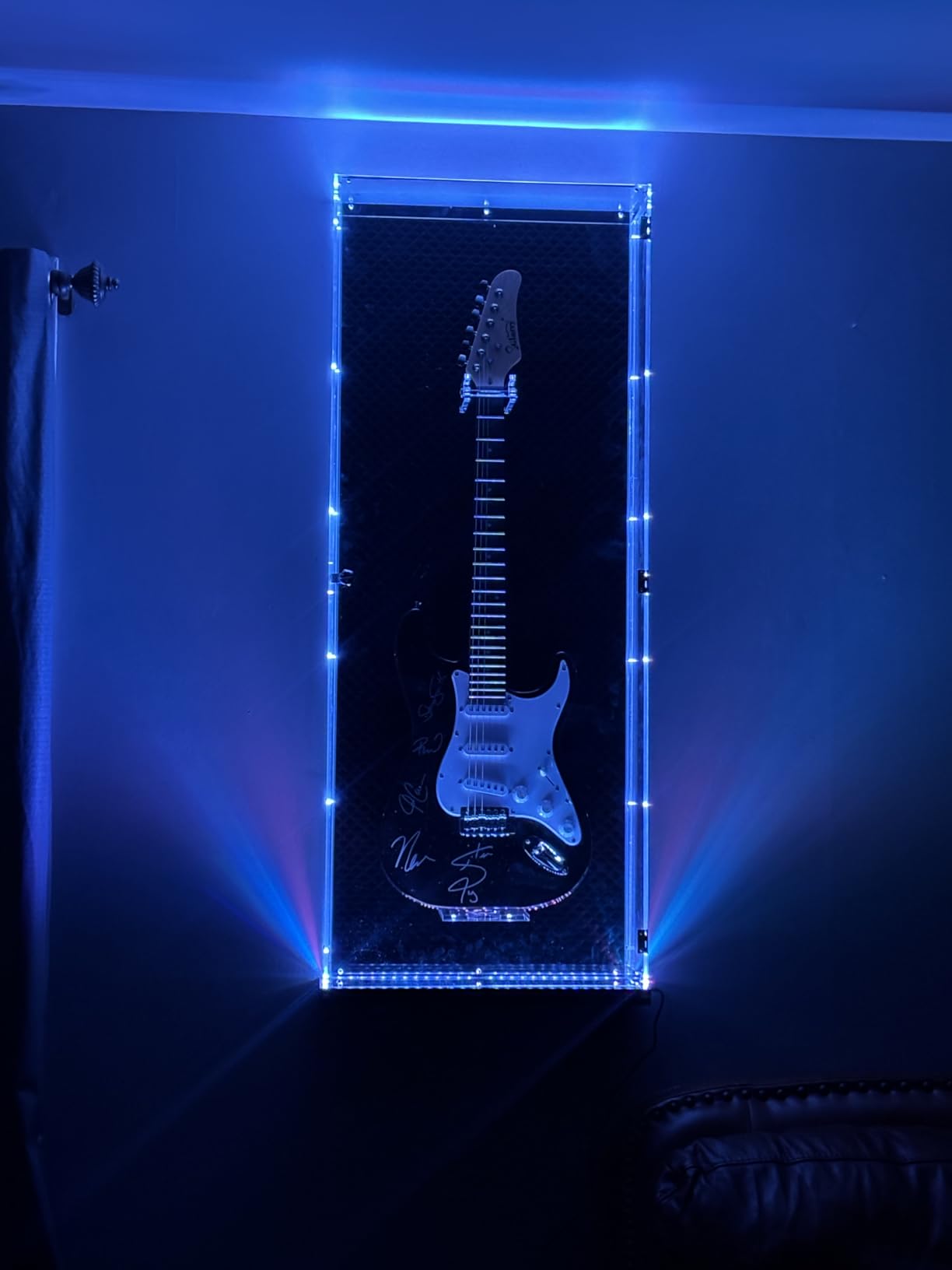 Starfavor Acrylic Acoustic Guitar Display Case, Wall Mounted, Lockable UV-Protected Guitar Storage Cabinet with LED Lights 7 Colors, Coffin Hard Case for Acoustic Guitar SGC-001A customer photo 1