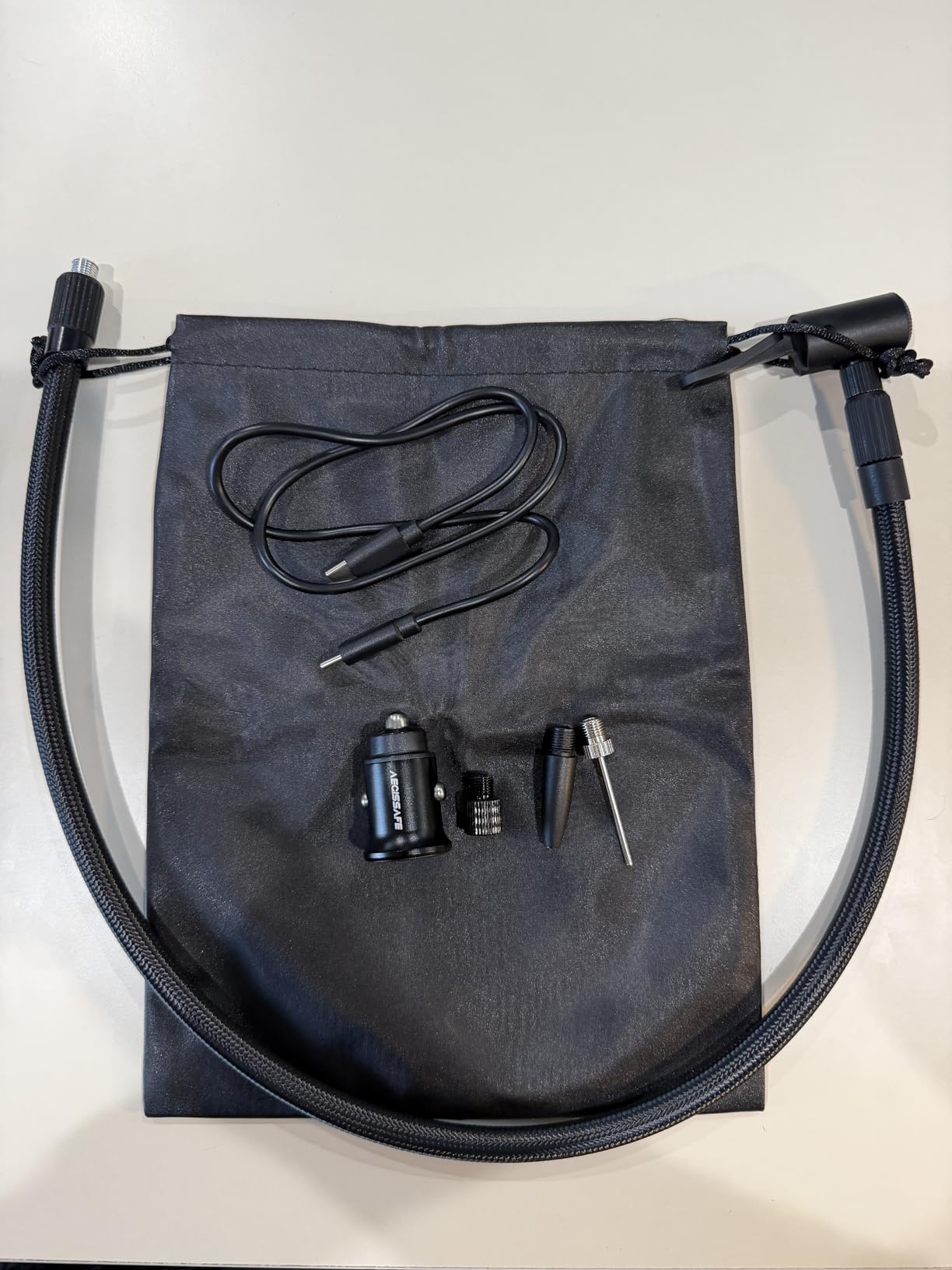 Tire Inflator Portable Air Compressor, SuperBars 3X Faster Air Pump with APP, 160PSI 48LPM Electric Tire Pump with 10400mAh Battery, 45W Faster Charging, Tire Inflator for Car SUV Pickup RV MPV Truck customer photo 1