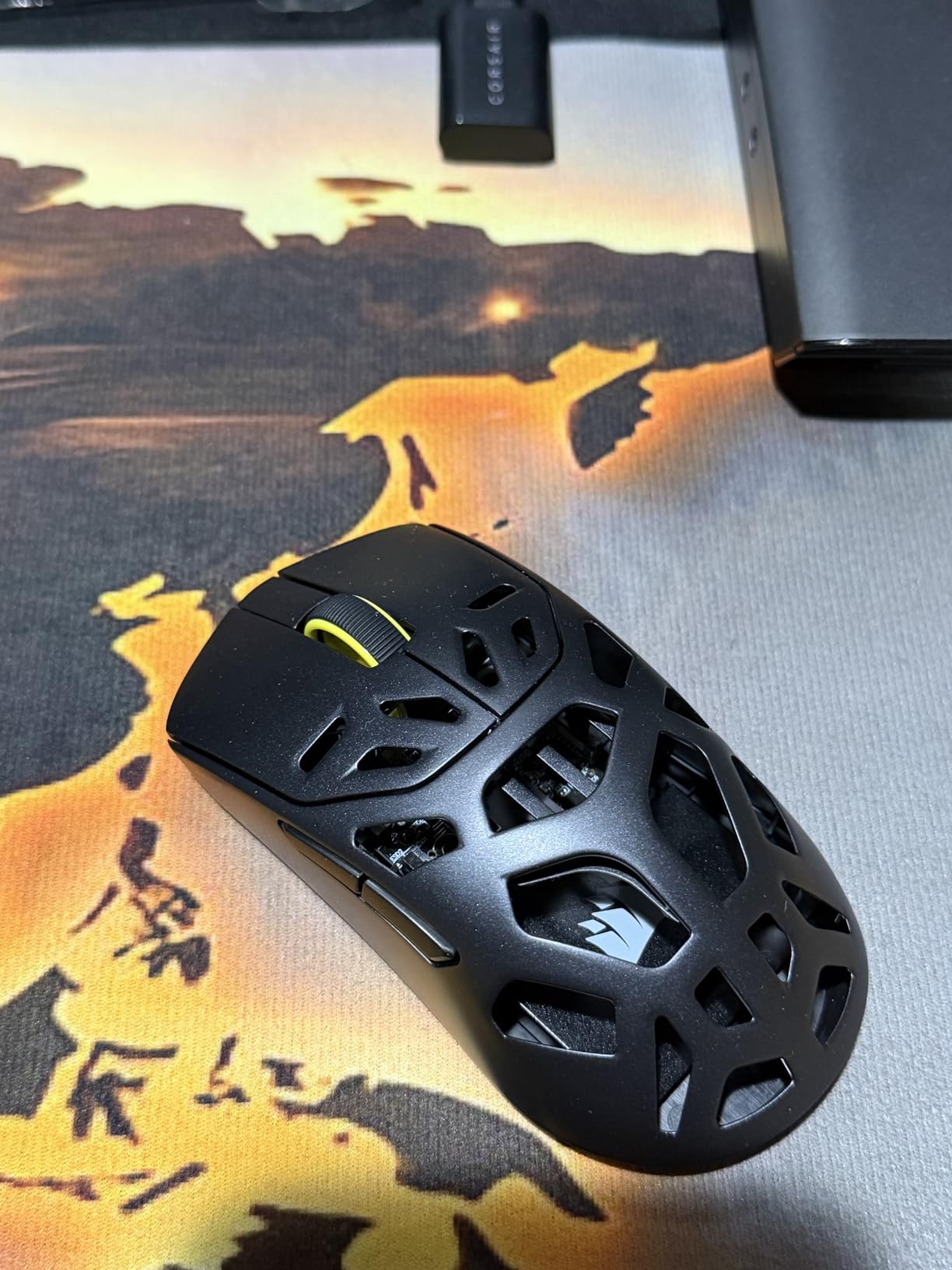 Corsair Sabre v2 PRO Wireless MG FPS Gaming Mouse - 33,000 DPI Marksman S Sensor, 8,000Hz Hyper-Polling, Durable Magnesium, Lightweight, Up to 120hr Battery - Black customer photo 2