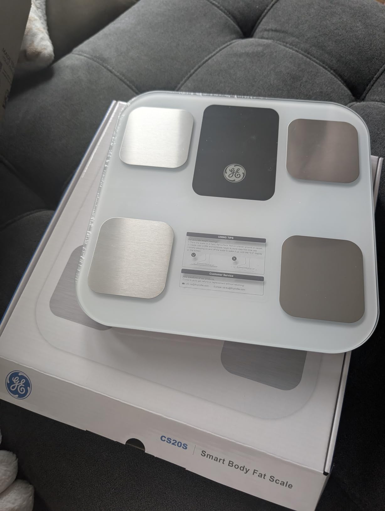 GE Smart Scale for Body Weight: Body Fat, BMI, Digital Bathroom Scale - 14 Body Composition Analyzer Health Monitor, Highly Accurate Bluetooth Weighing Scale with App 400 lb, 11 Inch customer photo 2